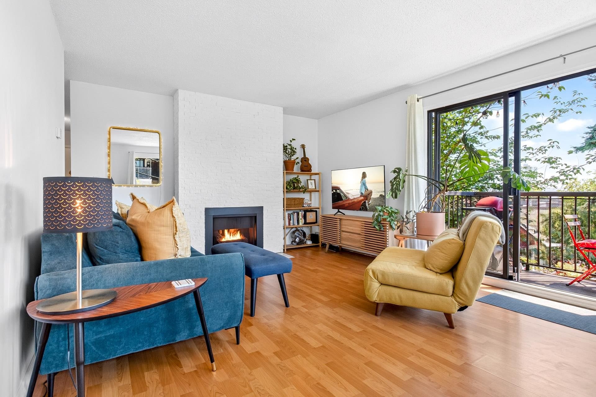 201 - 338 Ward Street, New Westminster, V3L 3N8 — photo 1