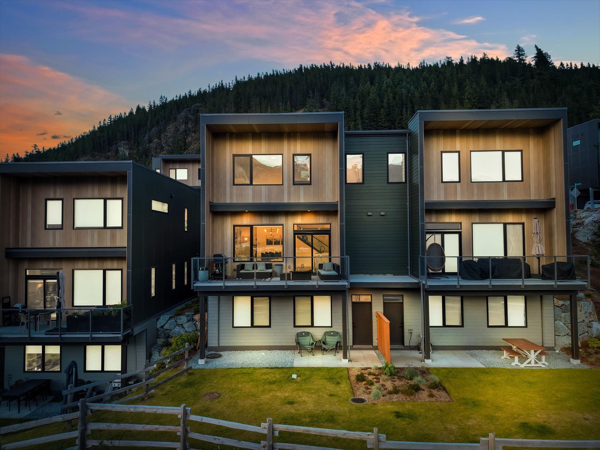39249 Stellar Drive, Squamish, V8B 1G2 — photo 1