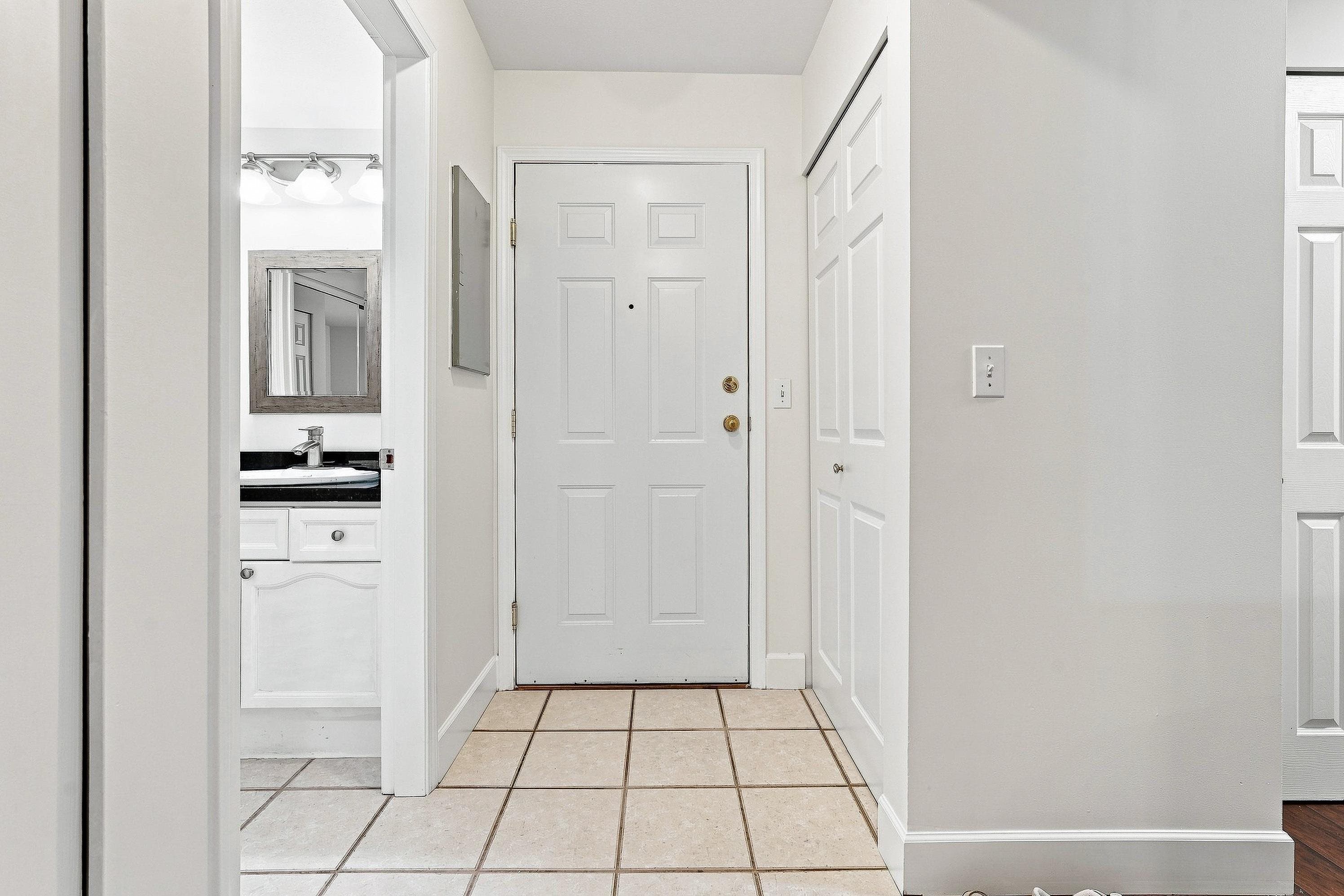 326 - 301 Maude Road, Port Moody, V3H 5B1 — photo 5