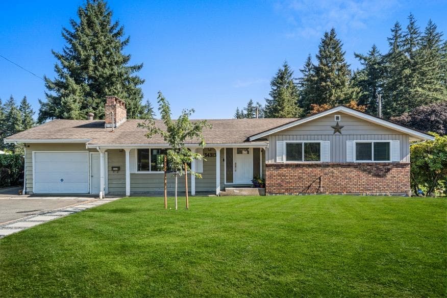 34313 George Ferguson Way, Abbotsford, V2S 2N6 — photo 1