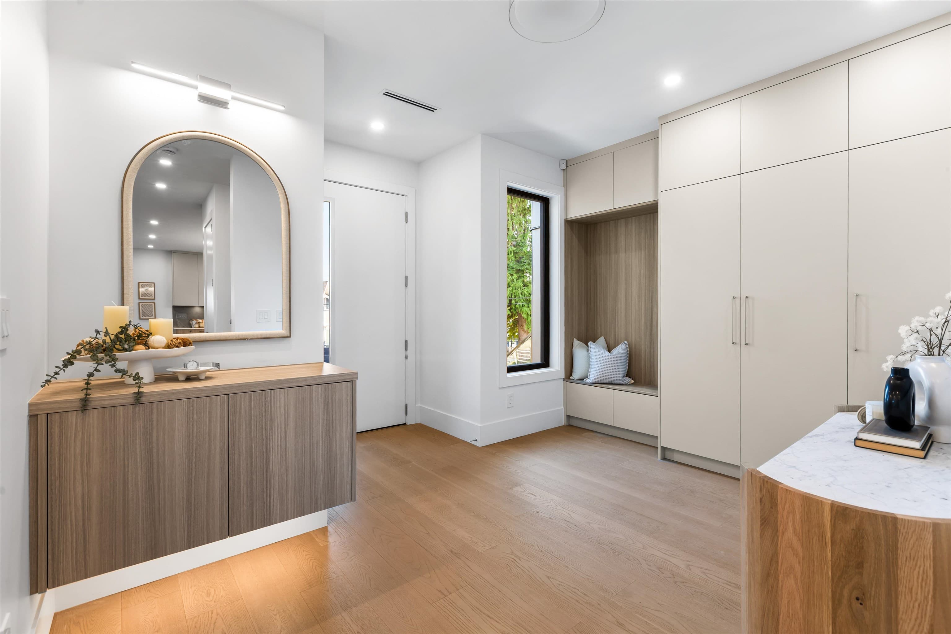 2 - 7061 Paulus Crescent, Burnaby, V5A 1P4 — photo 4