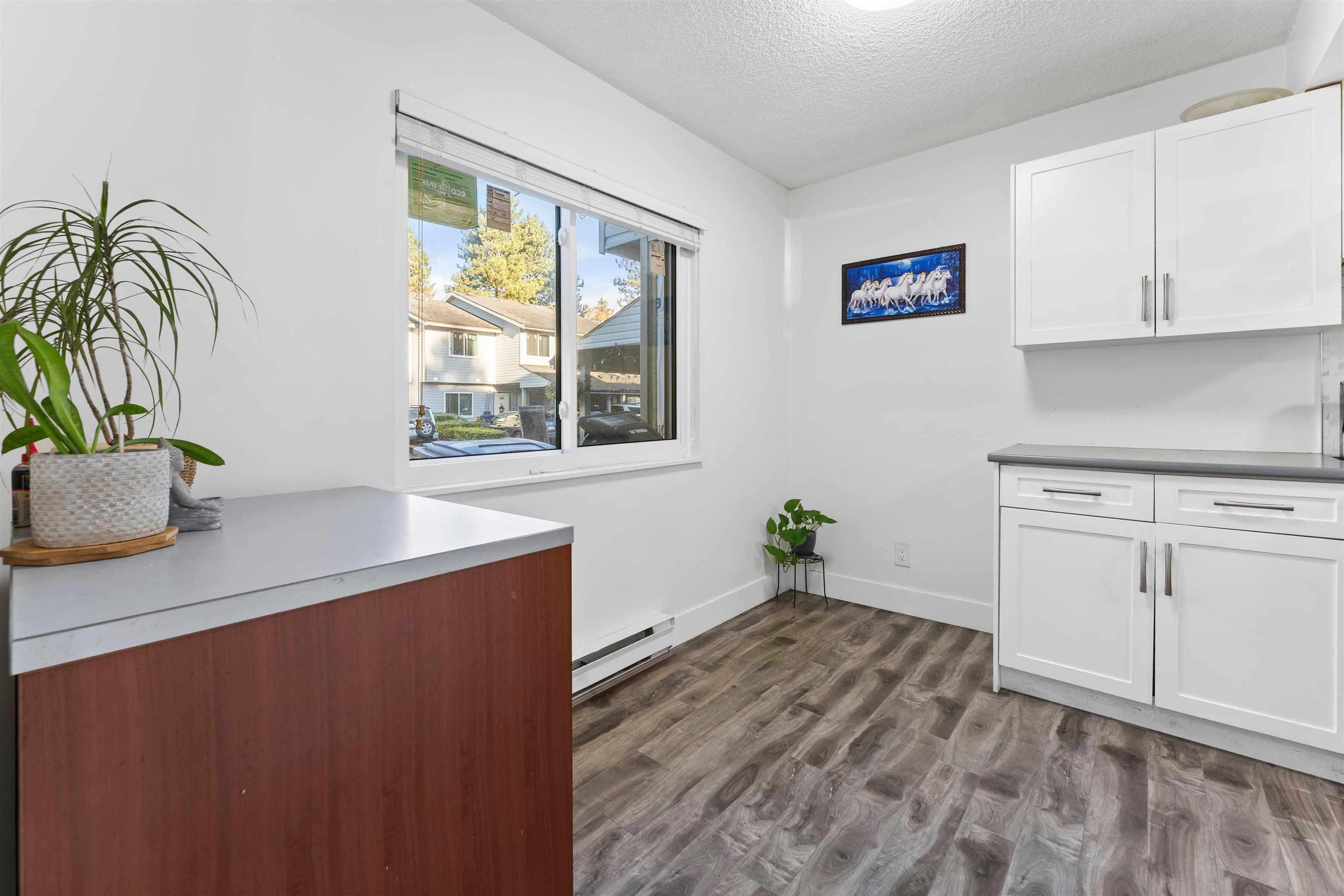164 - 7261 140 Street, Surrey, V3W 5J6 — photo 4
