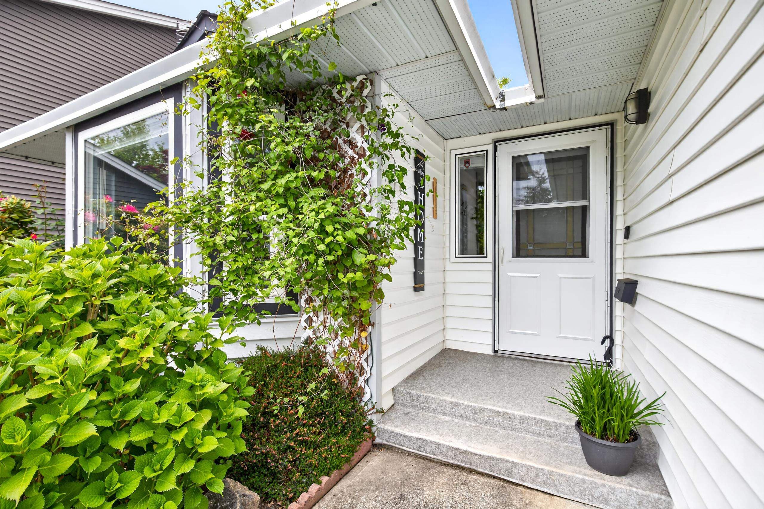 23425 Whippoorwill Avenue, Maple Ridge, V2X 9L8 — photo 5