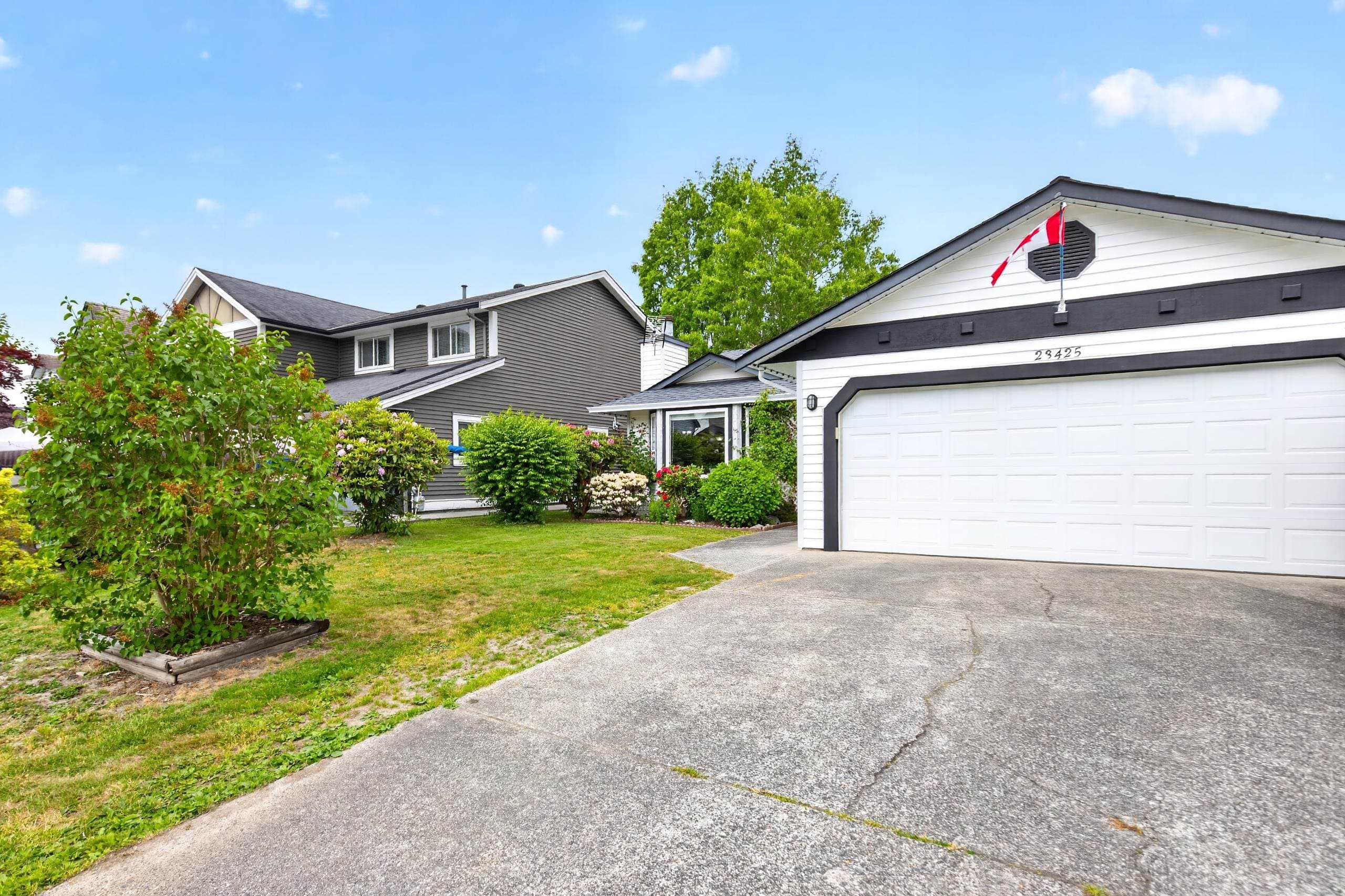 23425 Whippoorwill Avenue, Maple Ridge, V2X 9L8 — photo 4