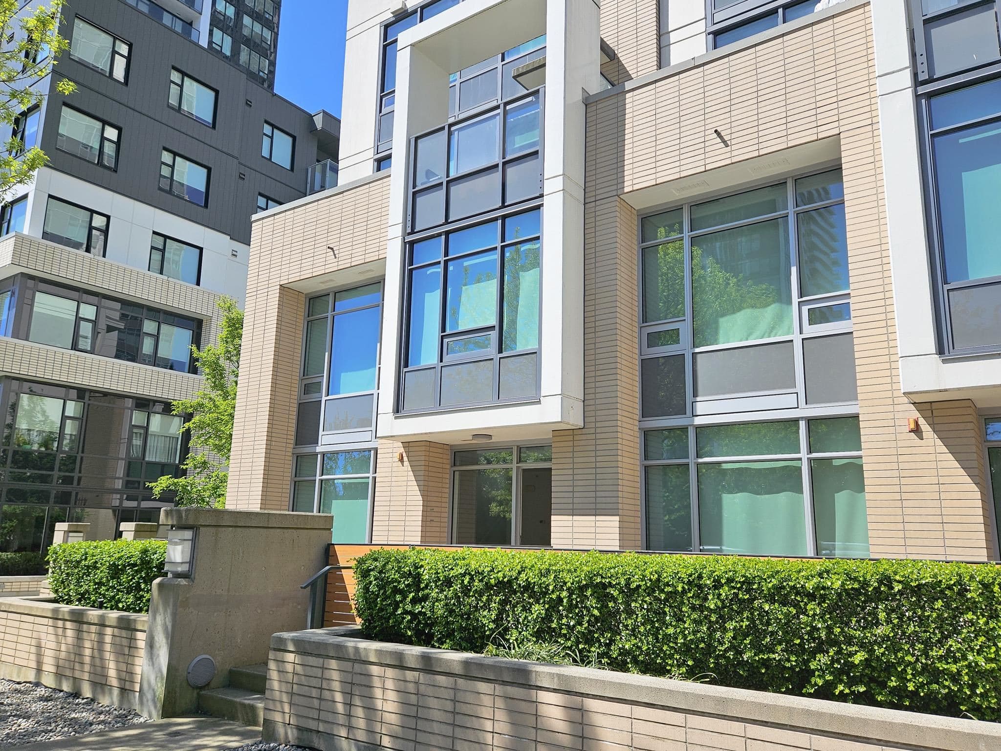 6471 Telford Avenue, Burnaby, V5H 0B6 — photo 3
