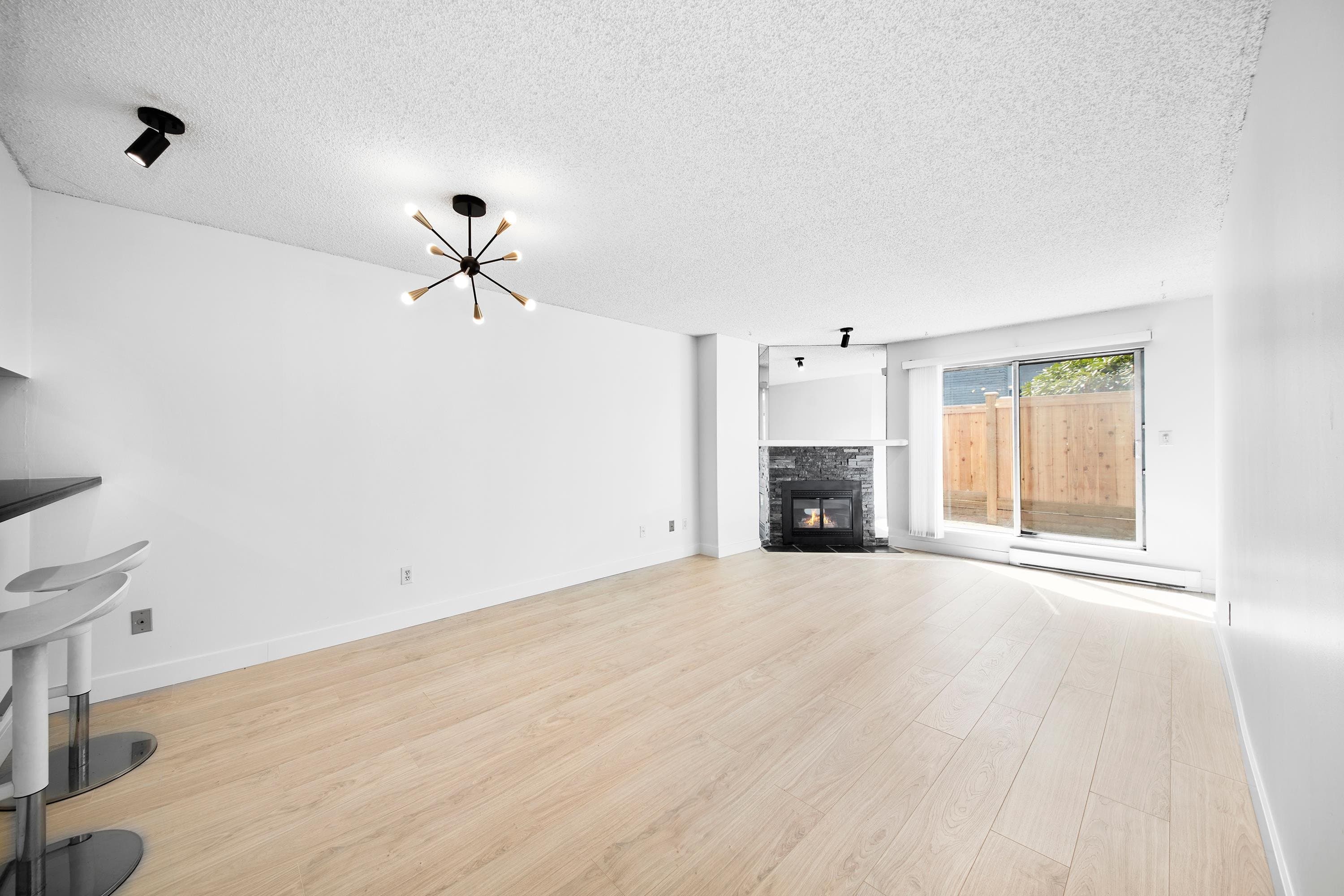 111 - 8700 Westminster Highway, Richmond, V6X 1A8 — photo 2