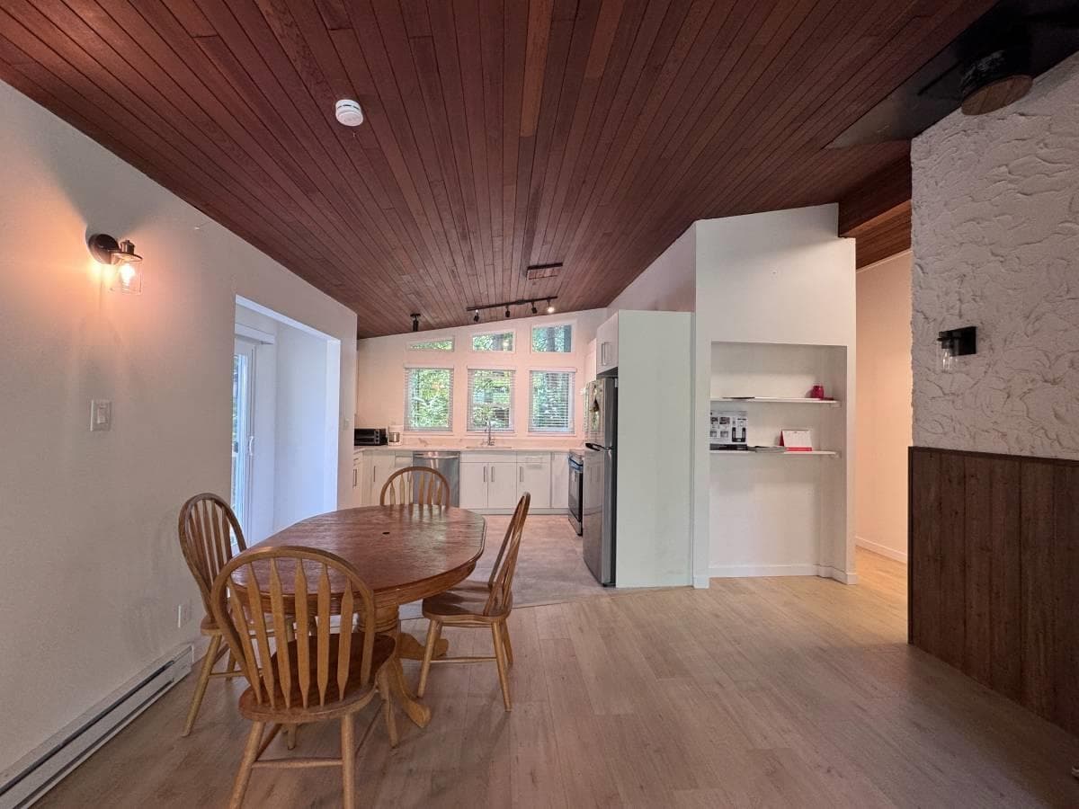 12193 Rothsay St, Maple Ridge, V2W 1E2 — photo 5