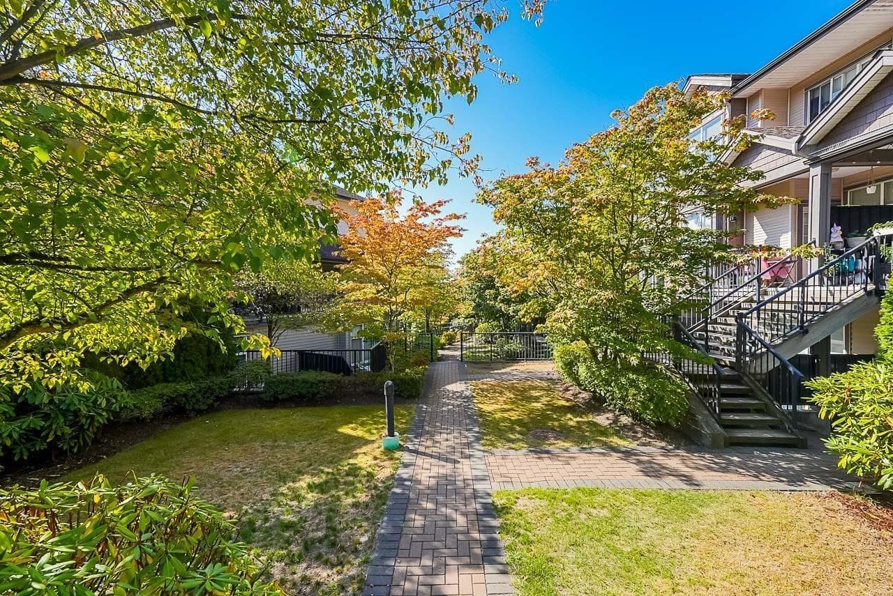 228 - 7333 16th Avenue, Burnaby, V3N 0A8 — photo 3