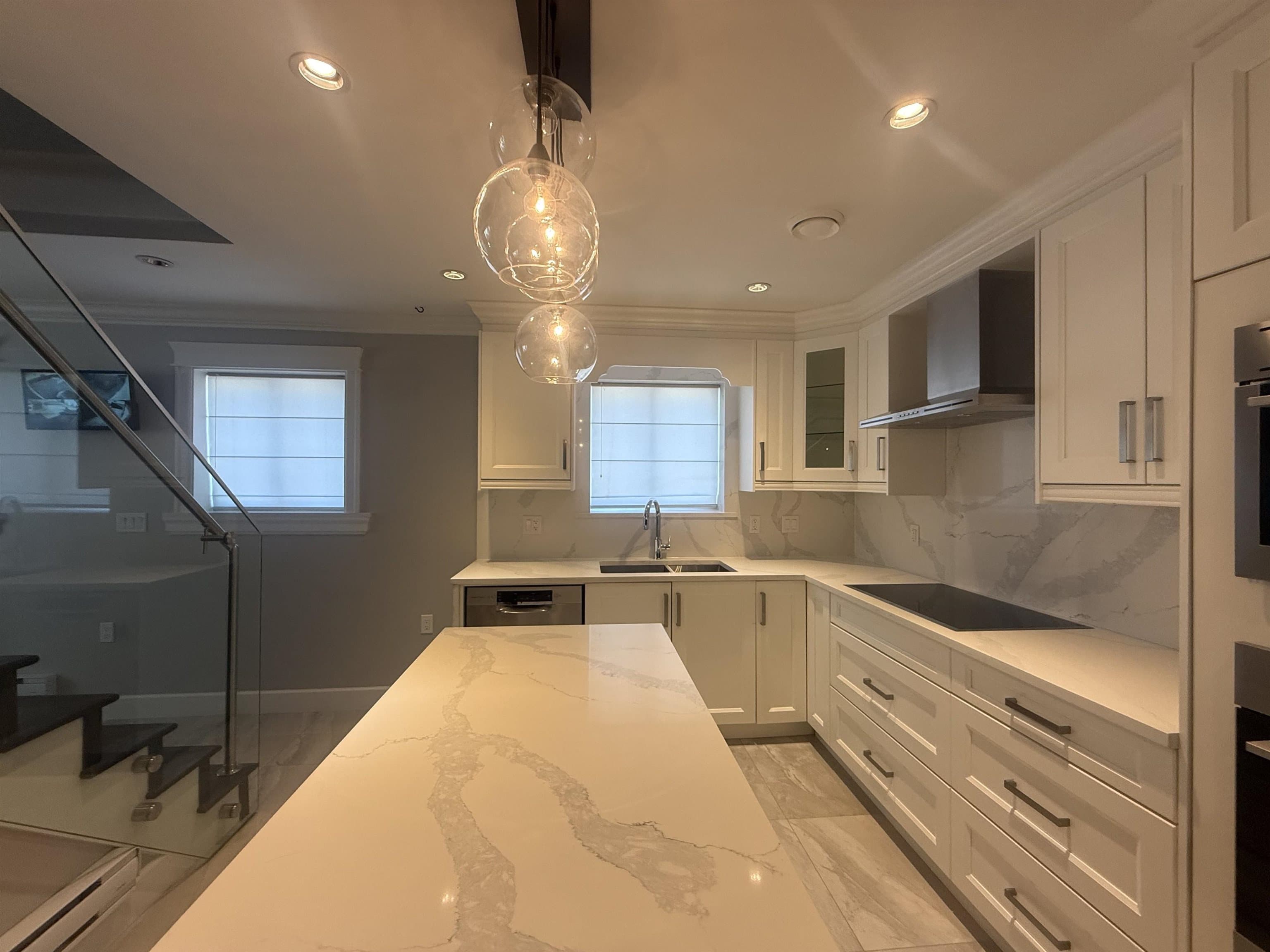 59 Falaise Place, Vancouver, V5M 4C2 — photo 2