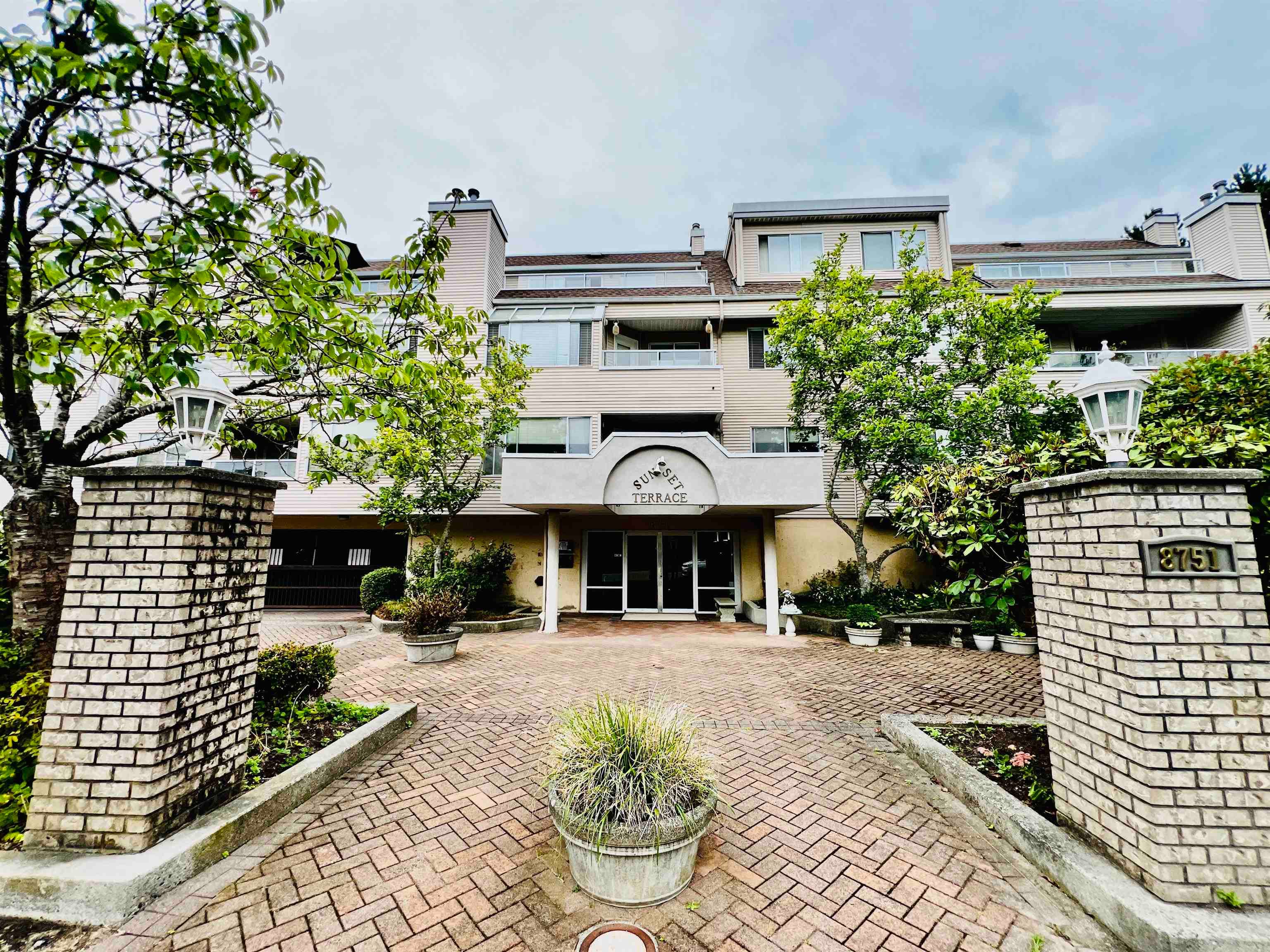 215 - 8751 General Currie Road, Richmond, V6Y 3T7 — photo 2