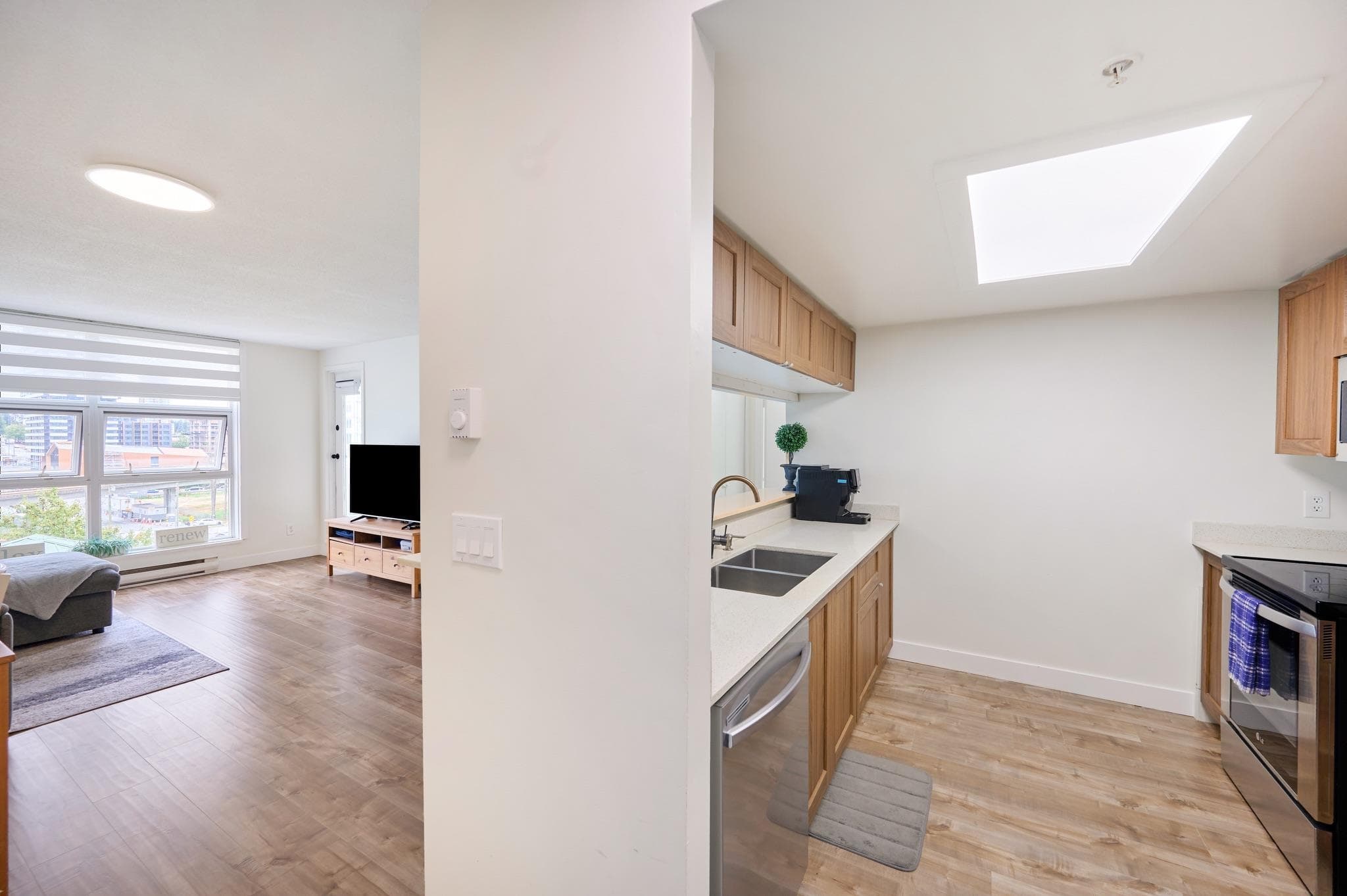 705 - 10523 University Drive, Surrey, V3T 5T8 — photo 2