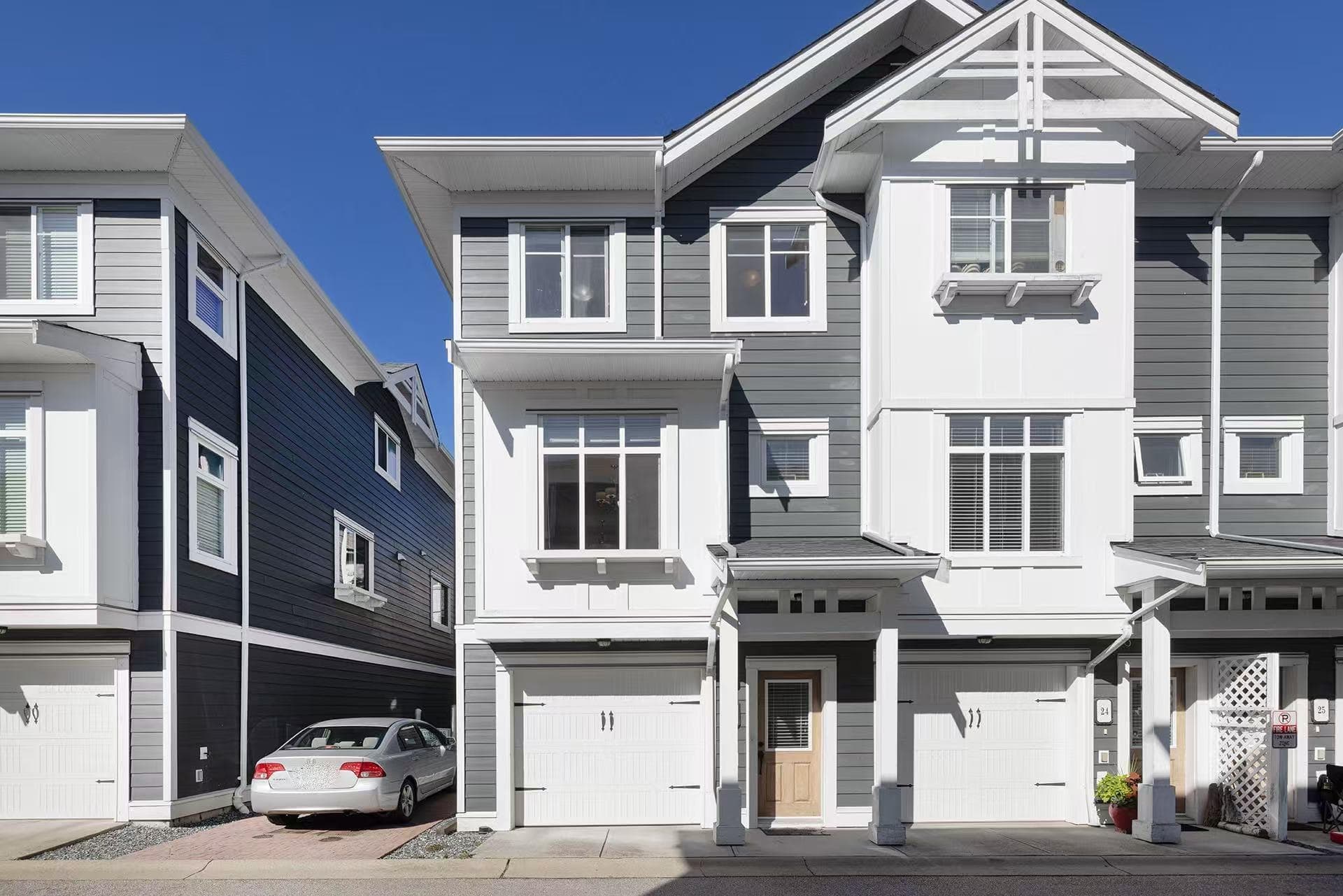 23 - 8433 164 Street, Surrey