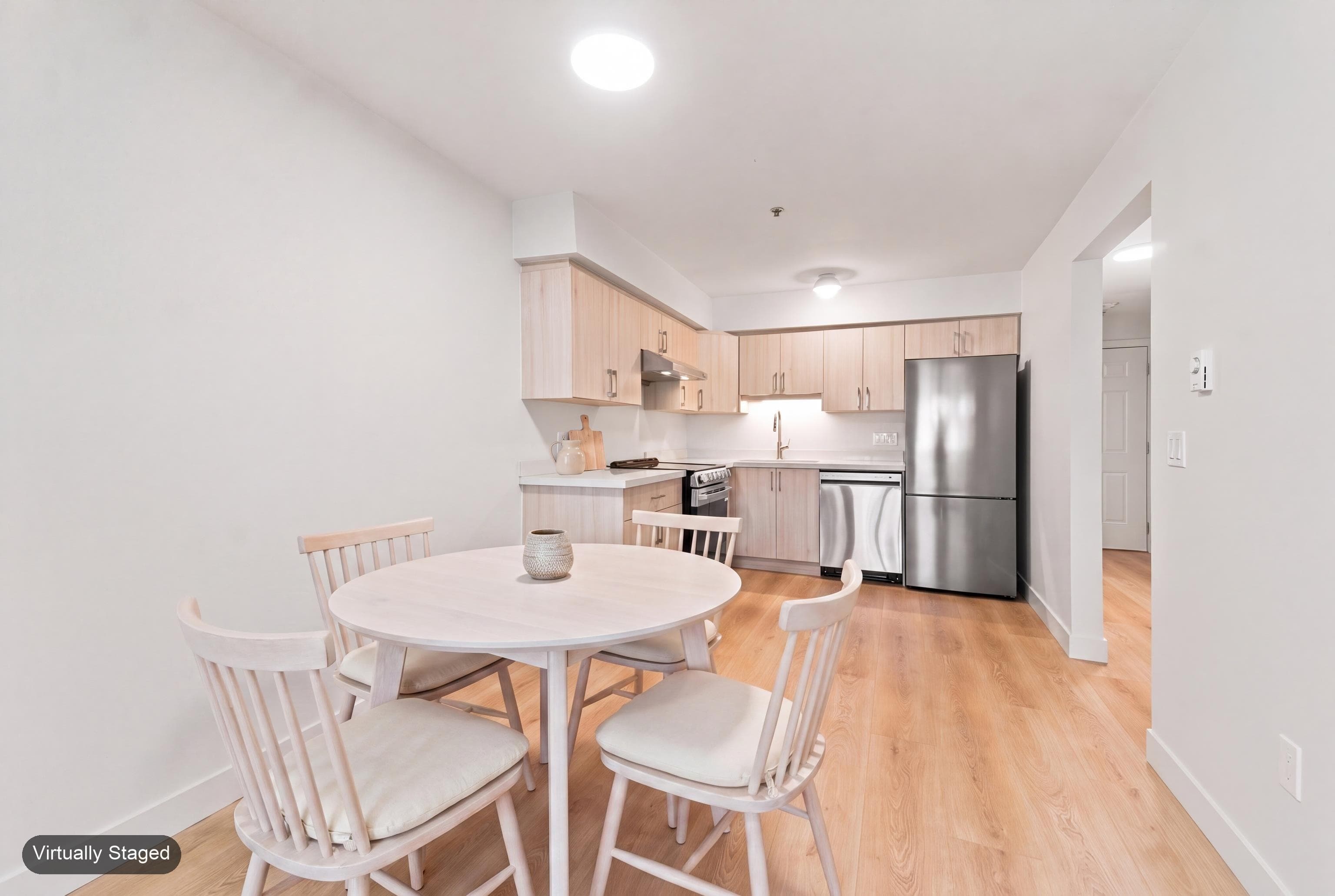301 - 2928 Commercial Drive, Vancouver, V5N 4C9 — photo 5
