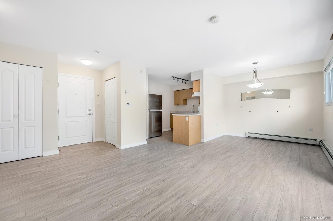 103 - 14881 Marine Drive Drive, White Rock, V4B 1C2 — photo 2