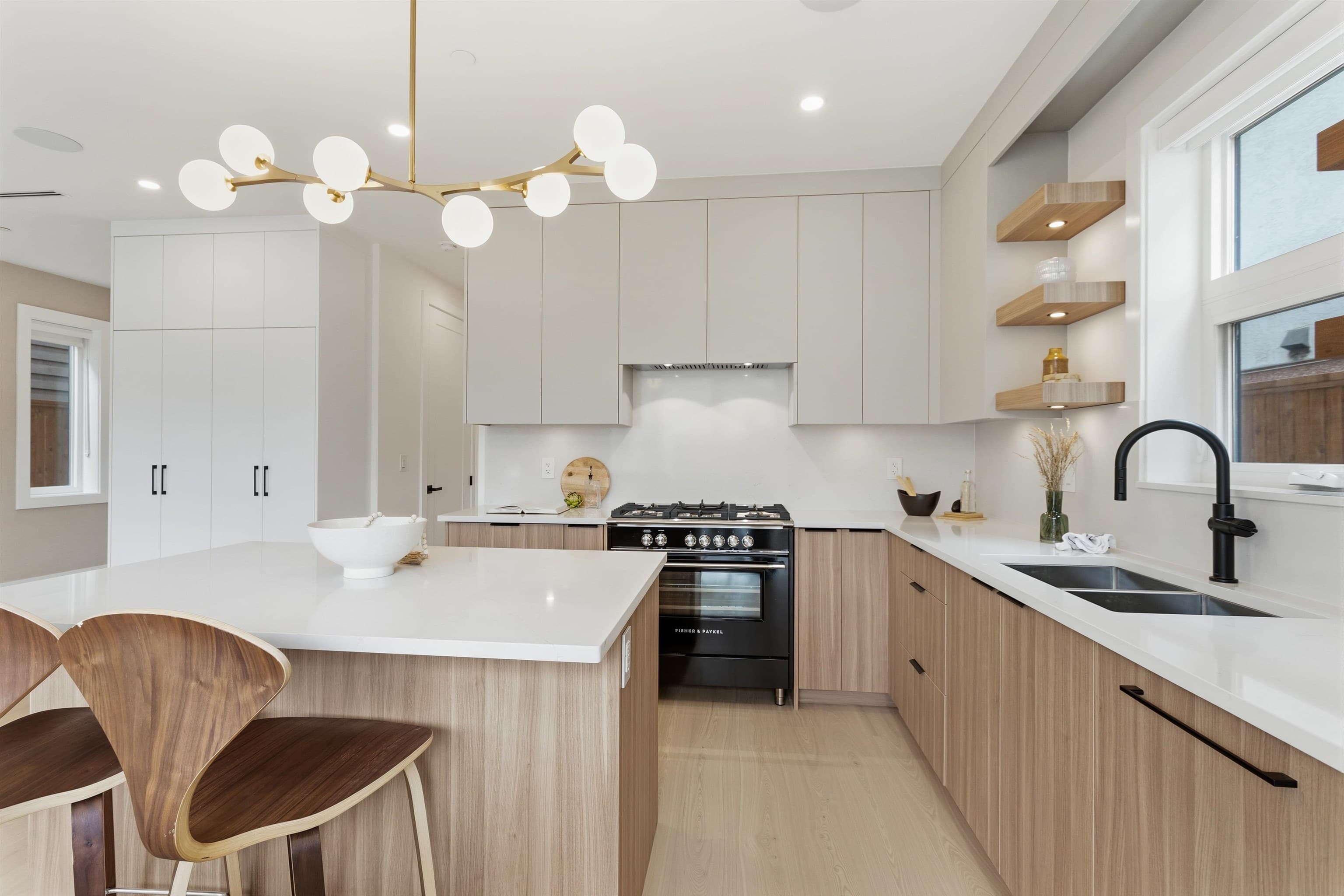 2 - 2258 Napier Street, Vancouver