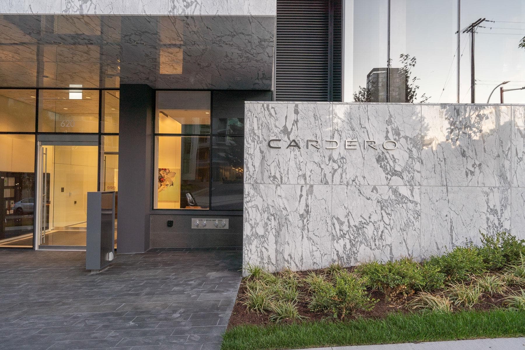 1404 - 620 Cardero Street, Vancouver, V6G 0C7 — photo 3