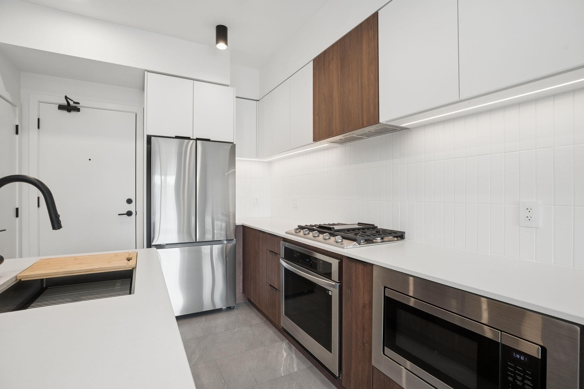 612 - 623 Kemsley Avenue, Coquitlam, V3J 0L8 — photo 3