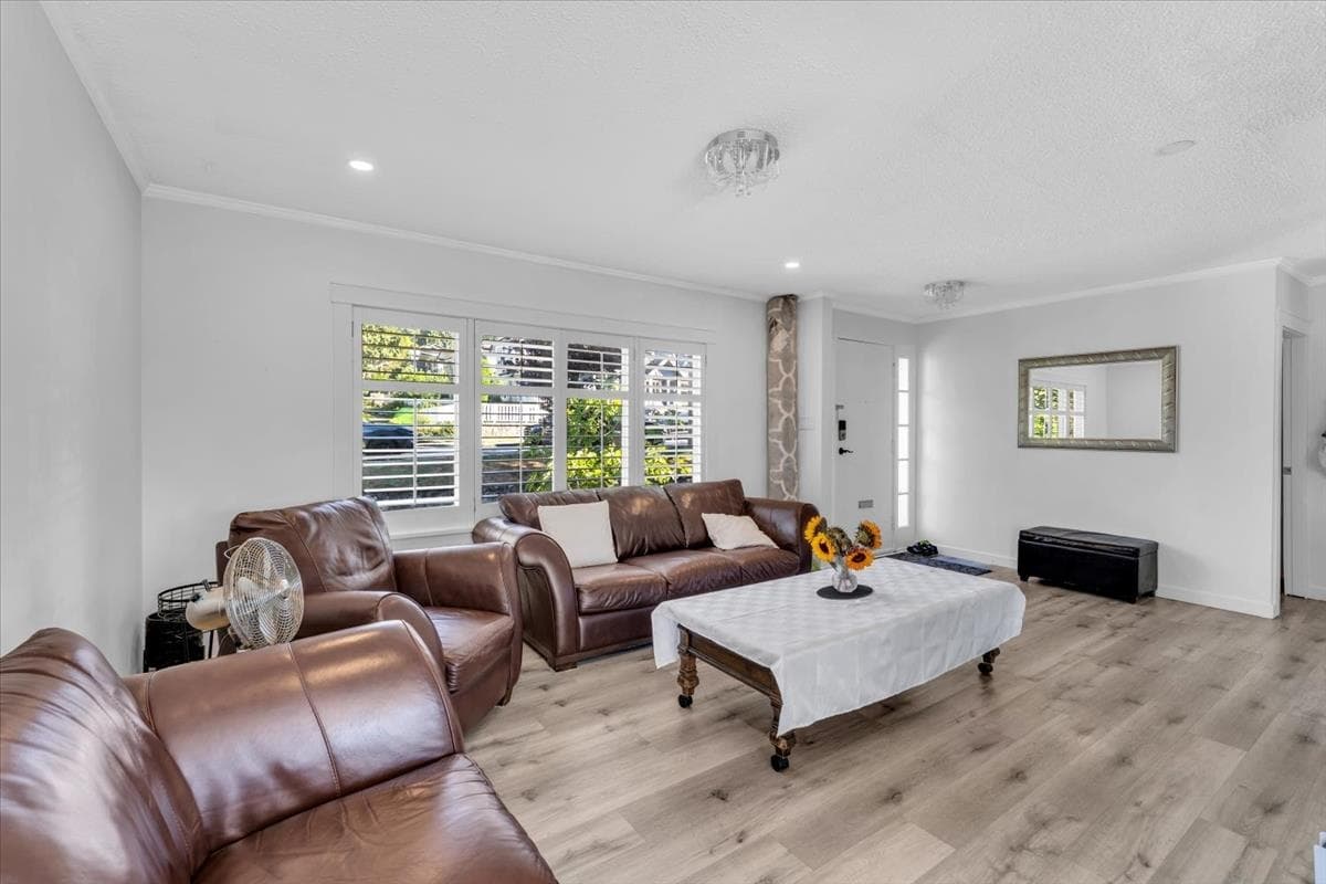 135 E 27 Street, North Vancouver, V7N 1B3 — photo 5