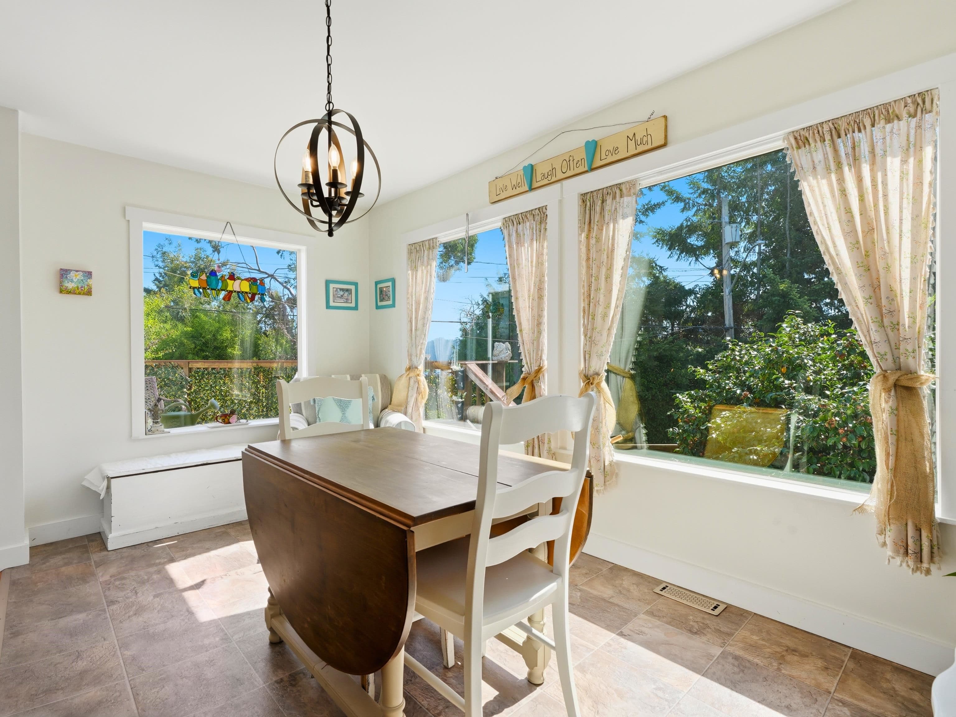 557 North Fletcher Road, Gibsons, V0N 1V9 — photo 5