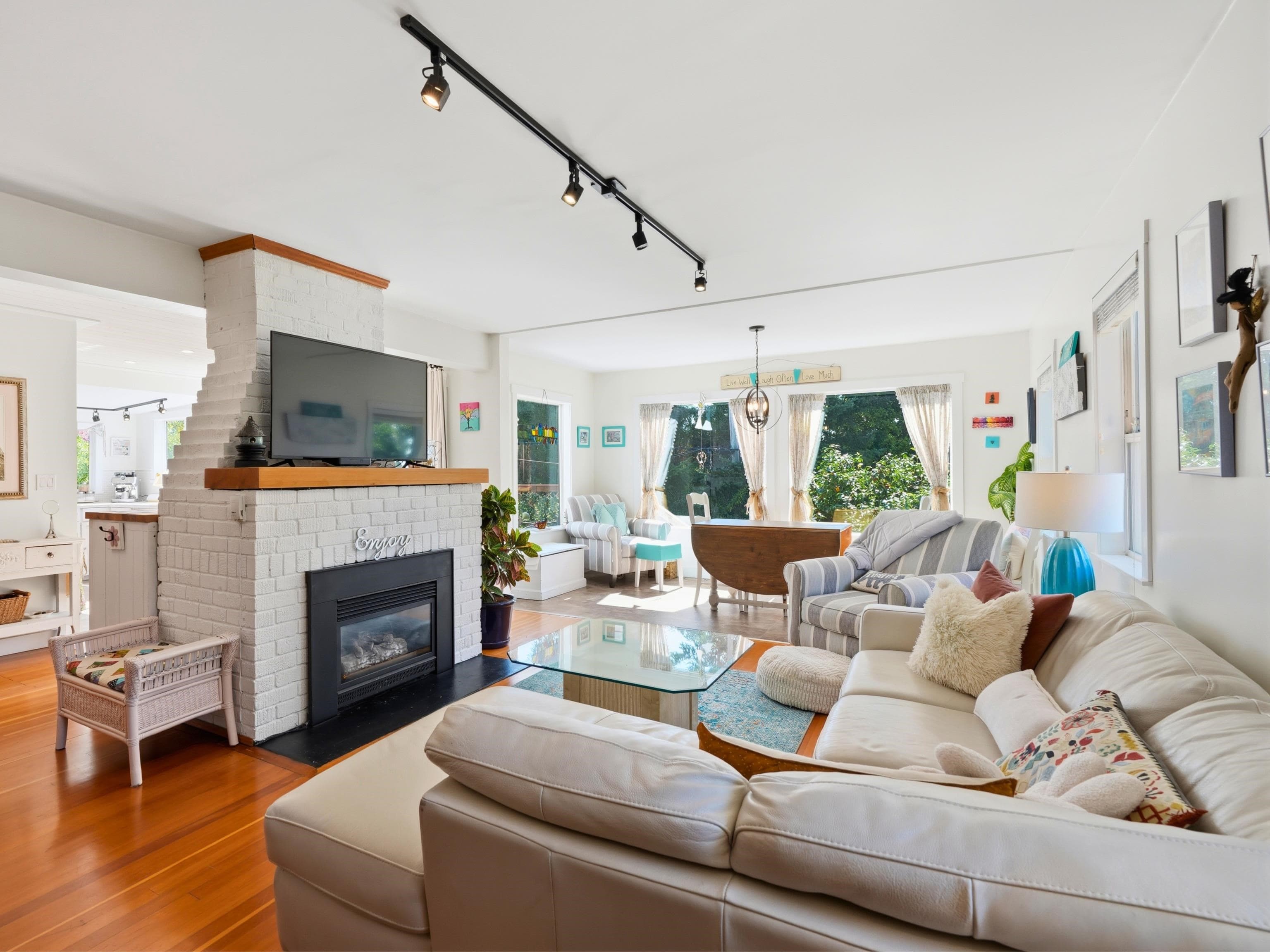557 North Fletcher Road, Gibsons, V0N 1V9 — photo 4