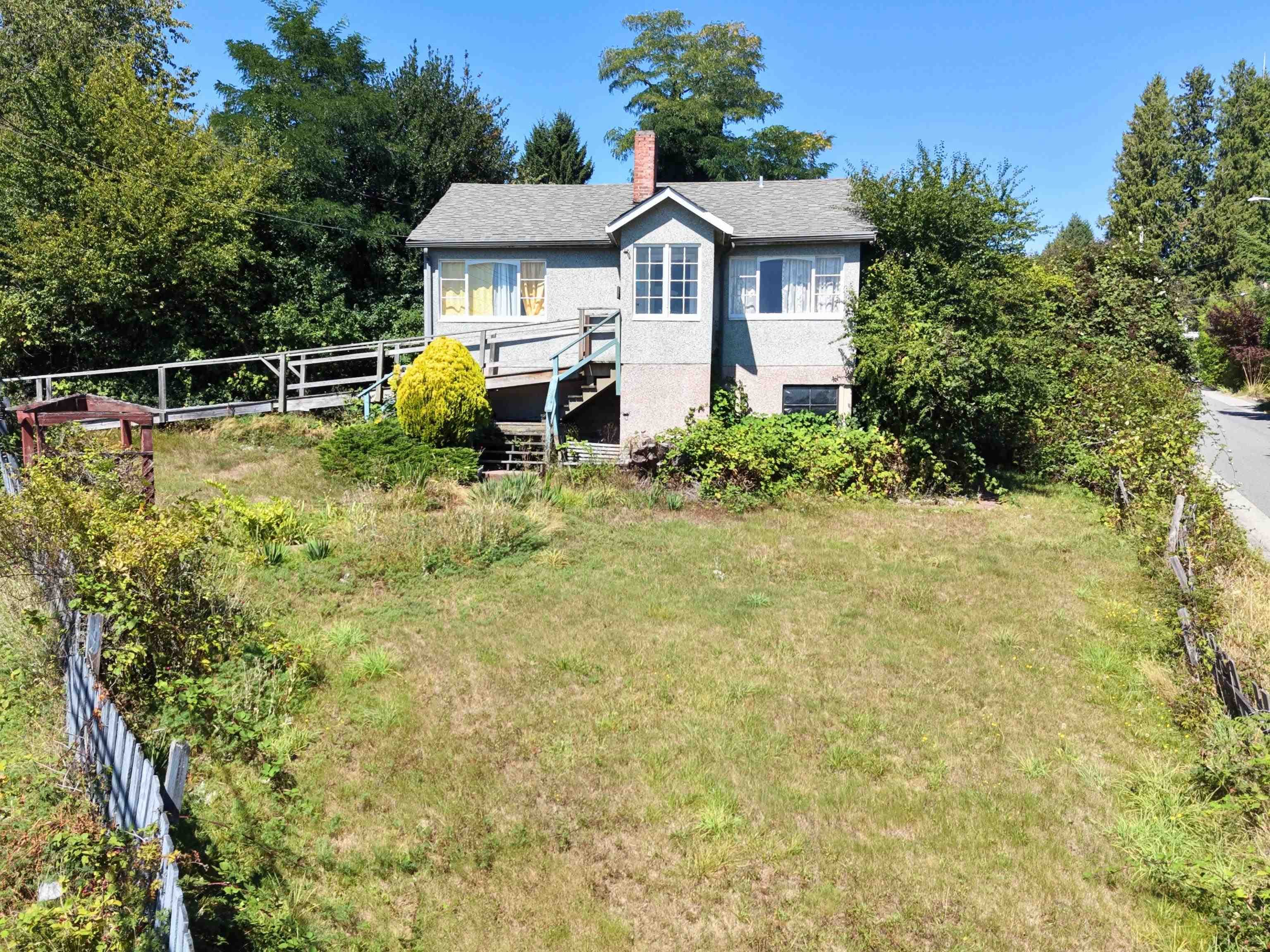547 N Fletcher Road, Gibsons, V0N 1V0 — photo 3