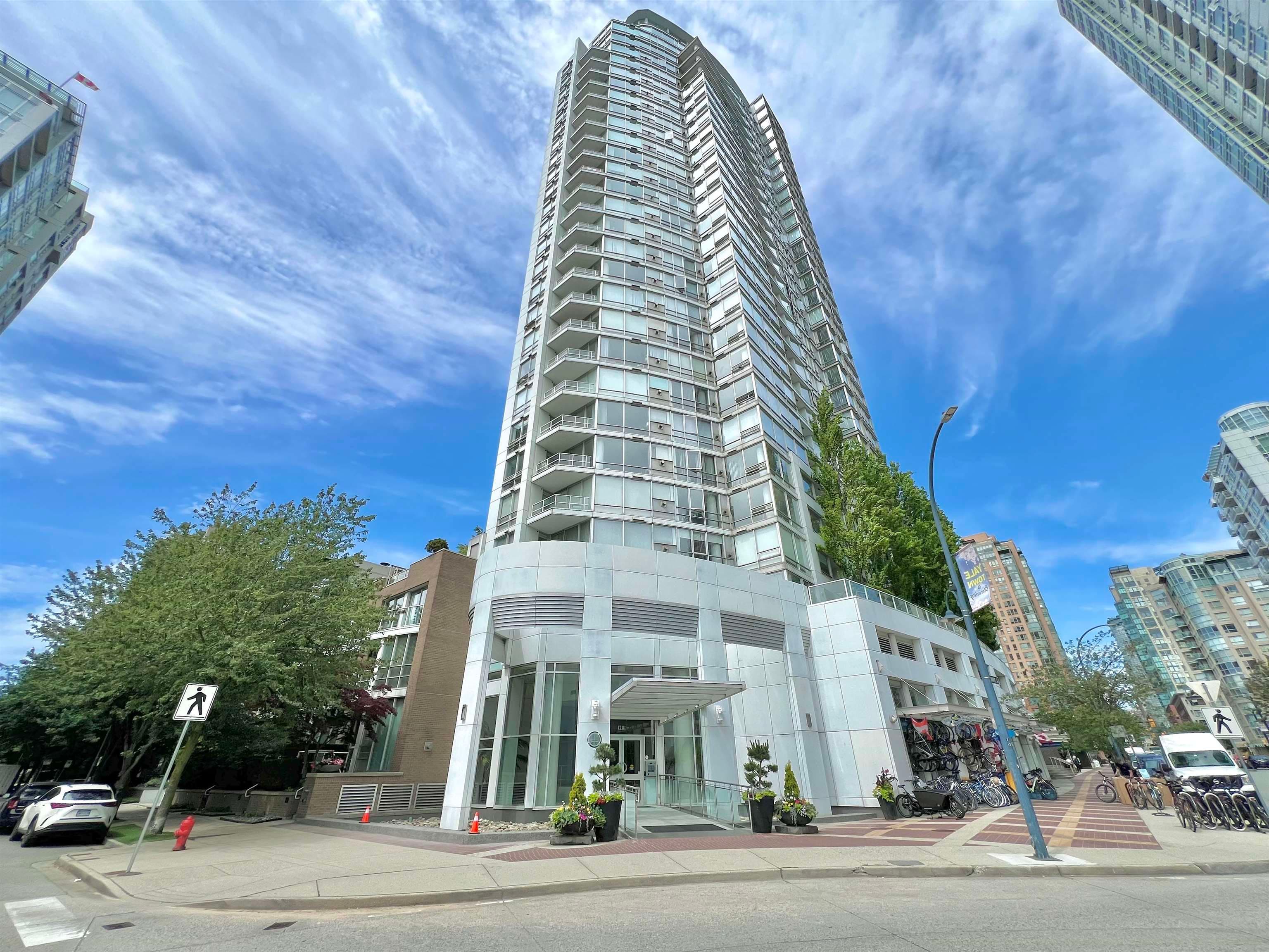 1002 - 1201 Marinaside Crescent, Vancouver, V6Z 2V2 — photo 1