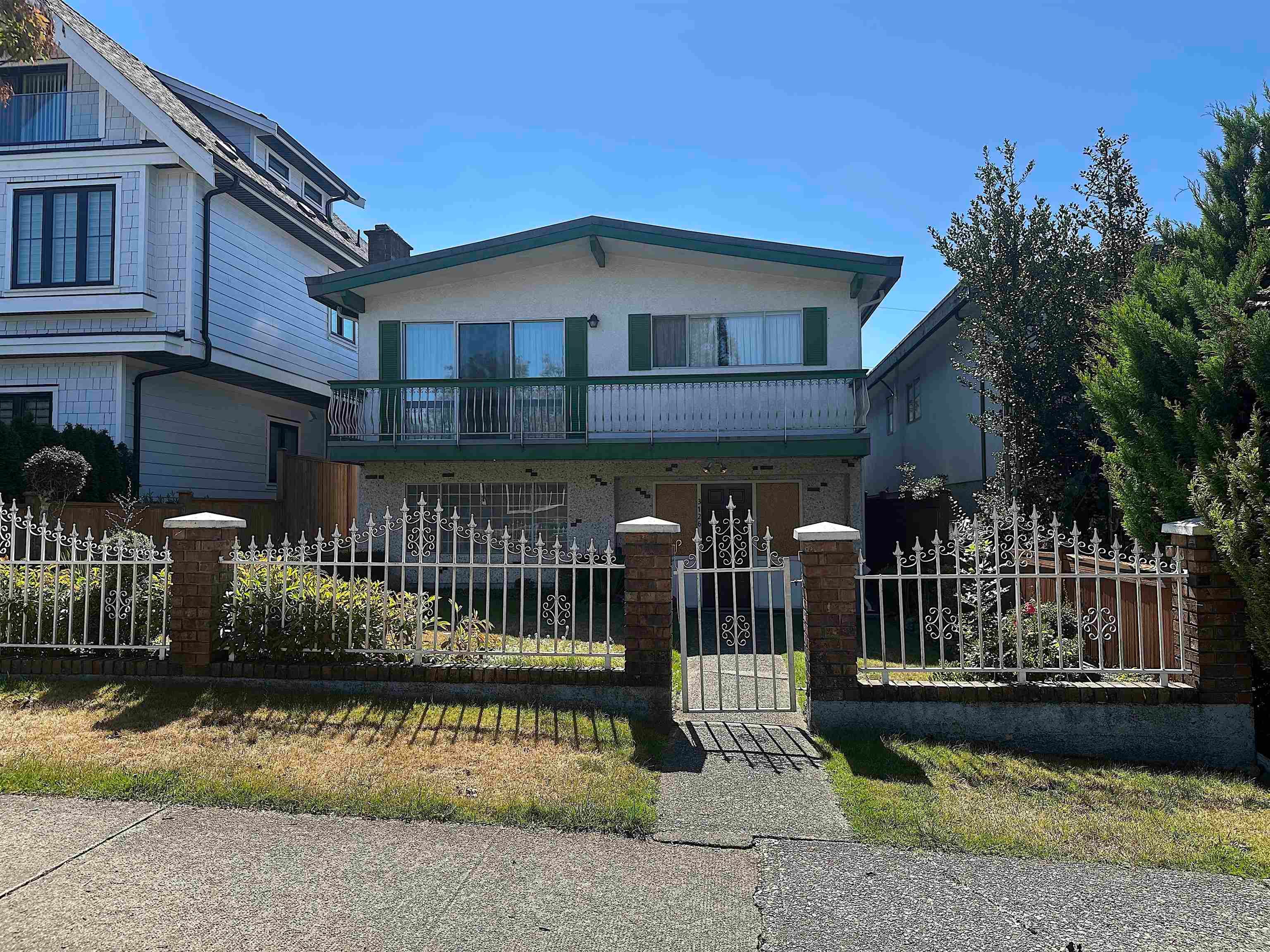 3126 E 20th Avenue, Vancouver, V5M 2V5 — photo 1
