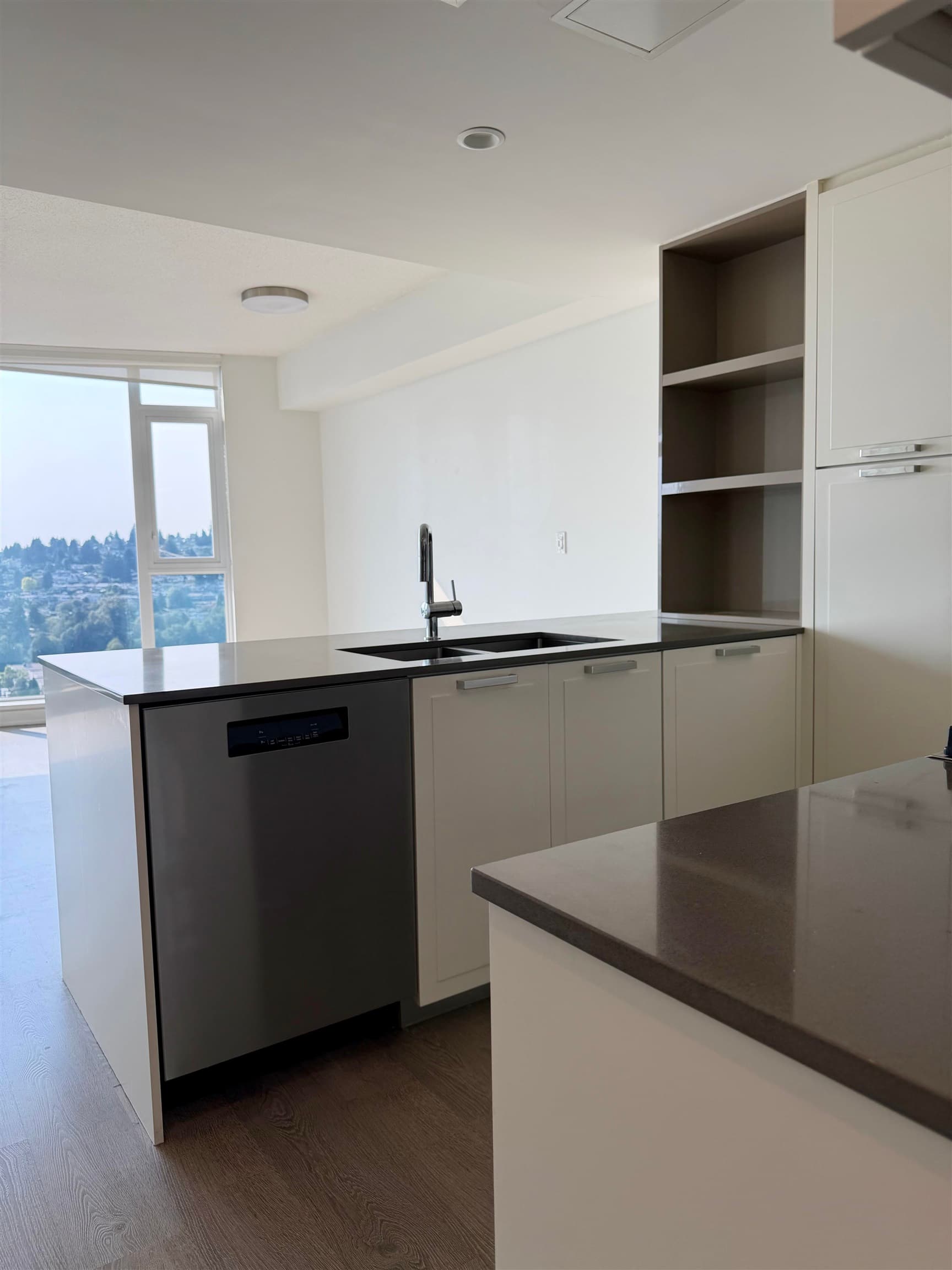 2506 - 1401 Hunter Street, North Vancouver, V7J 0E2 — photo 4