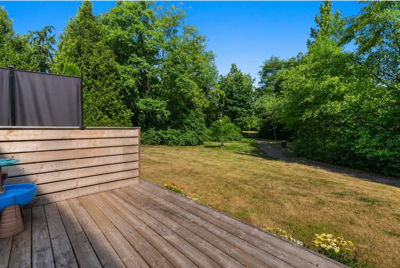 15879 Alder Place, Surrey, V4A 5J1 — photo 2