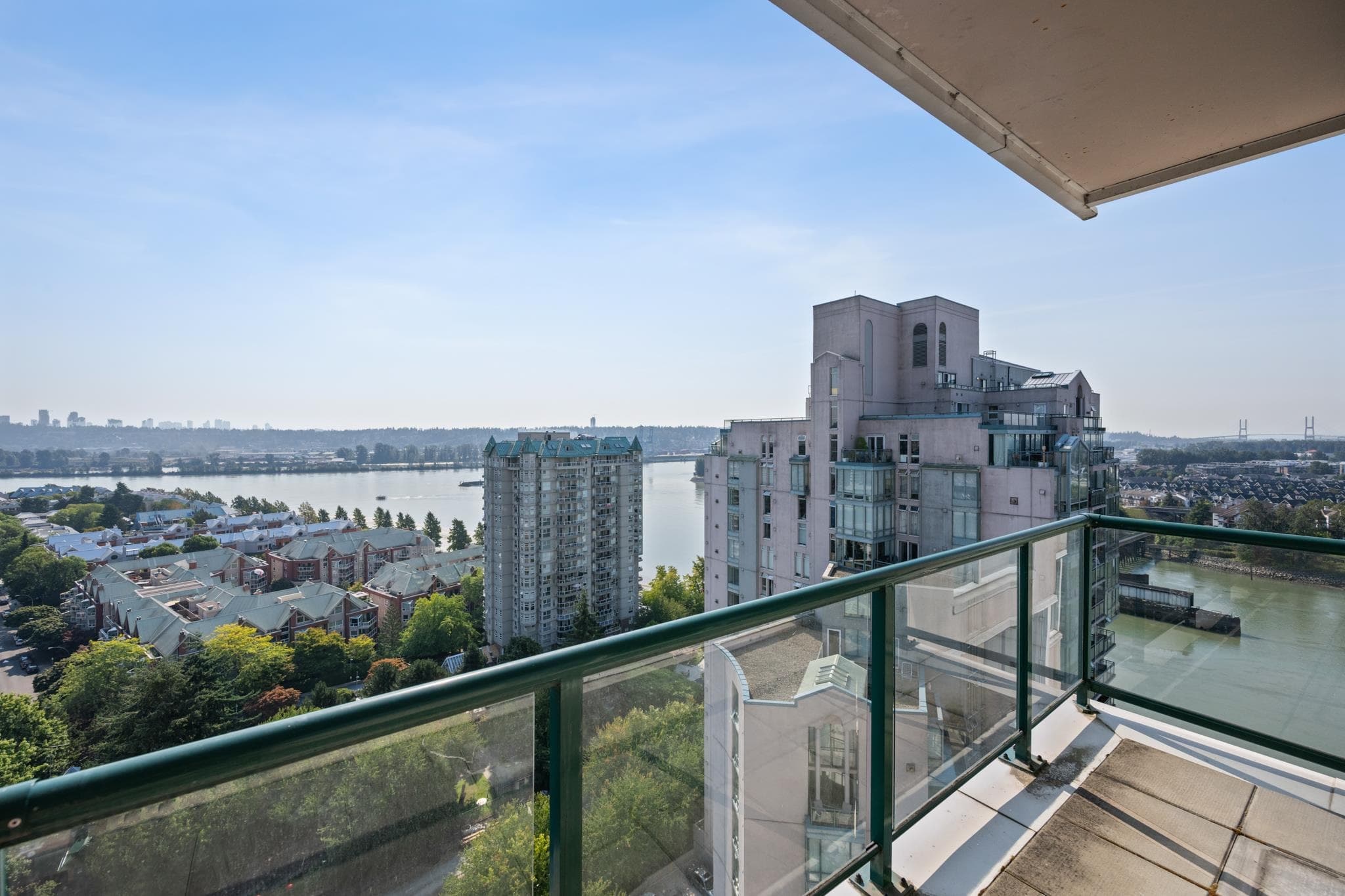 2102 - 10 Laguna Court, New Westminster, V3M 6W3 — photo 3