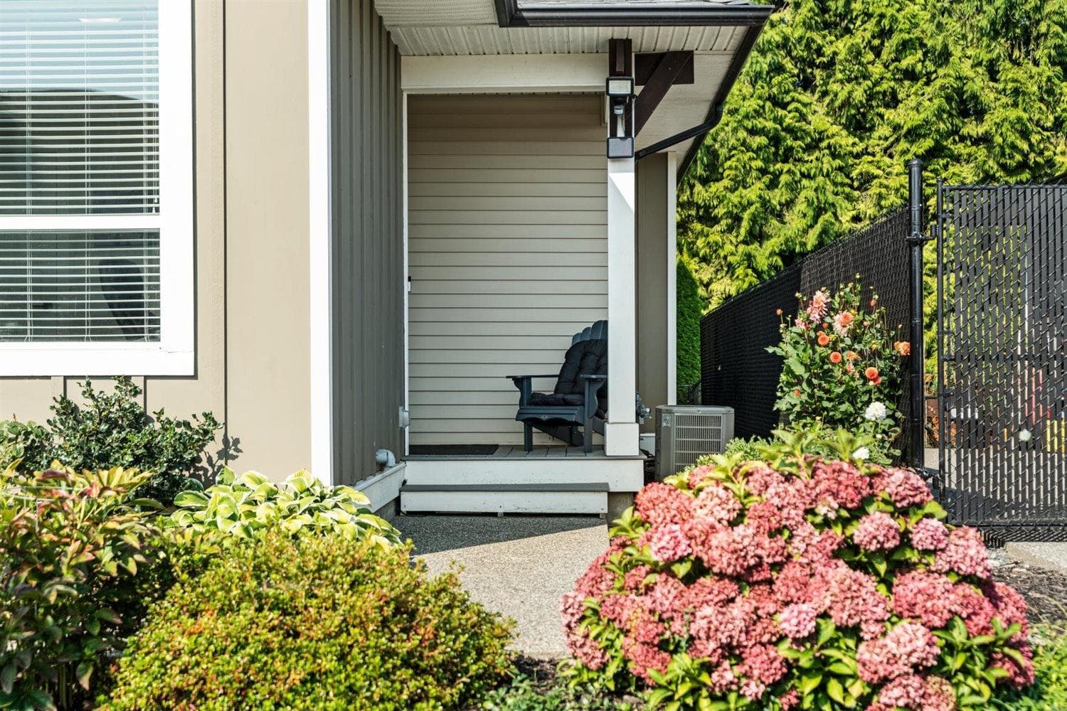 2 - 46213 Hak'weles Road, Chilliwack, V2C 0C6 — photo 3