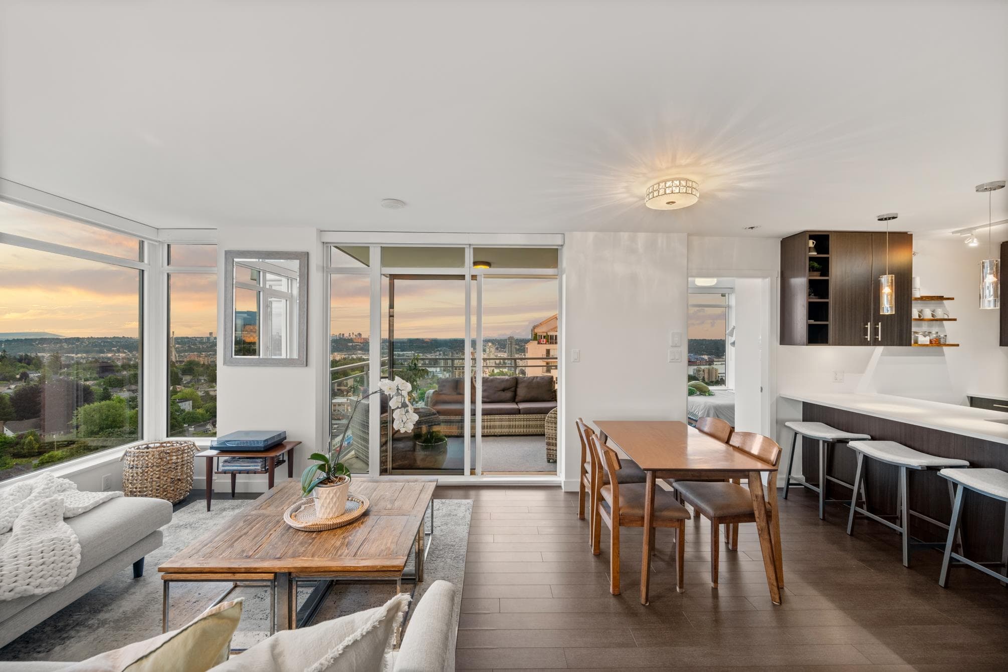 2101 - 608 Belmont Street, New Westminster, V3M 0G8 — photo 5