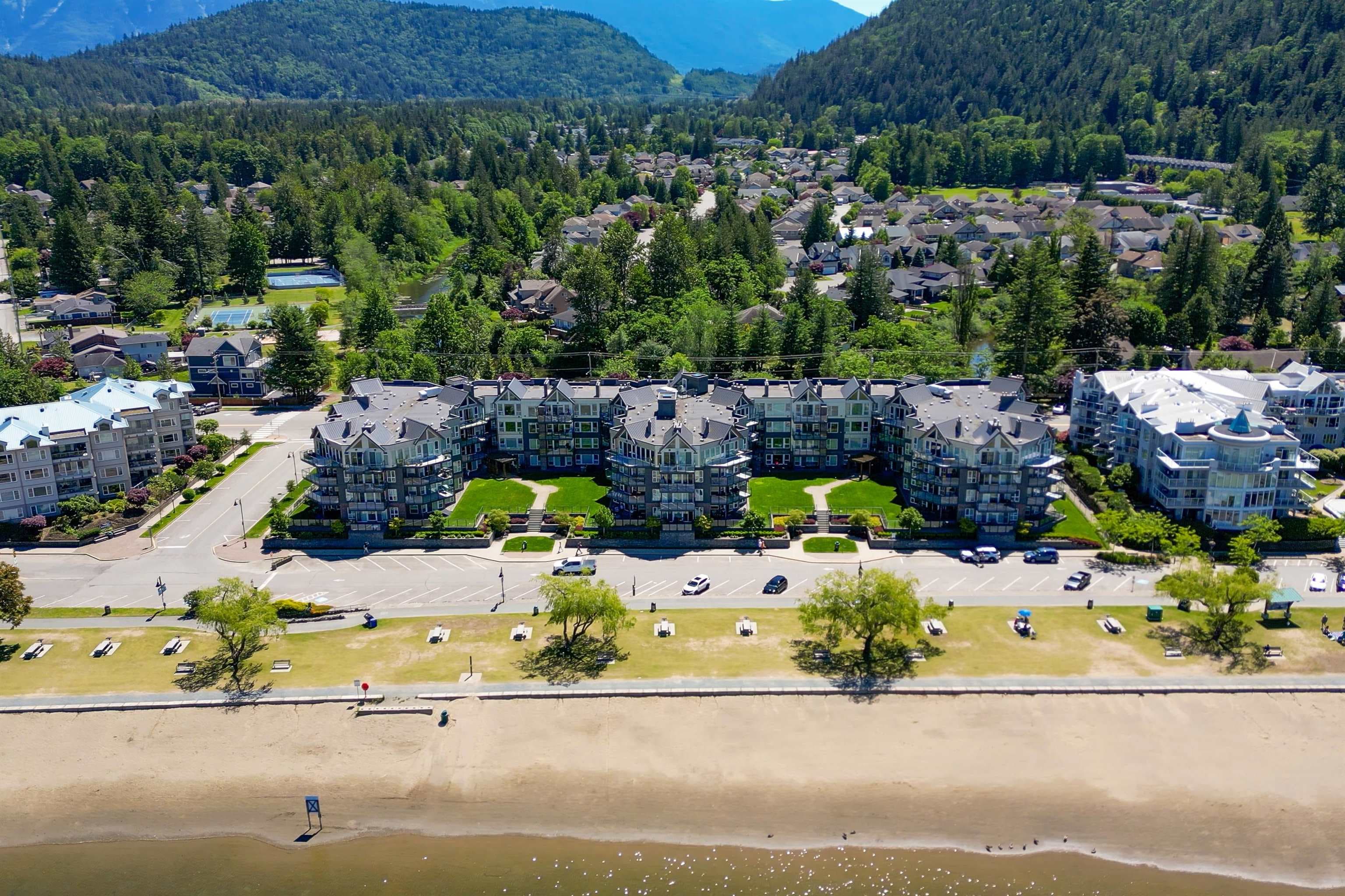 315 - 378 Esplanade Avenue, Harrison Hot Springs, V0M 1K0 — photo 2