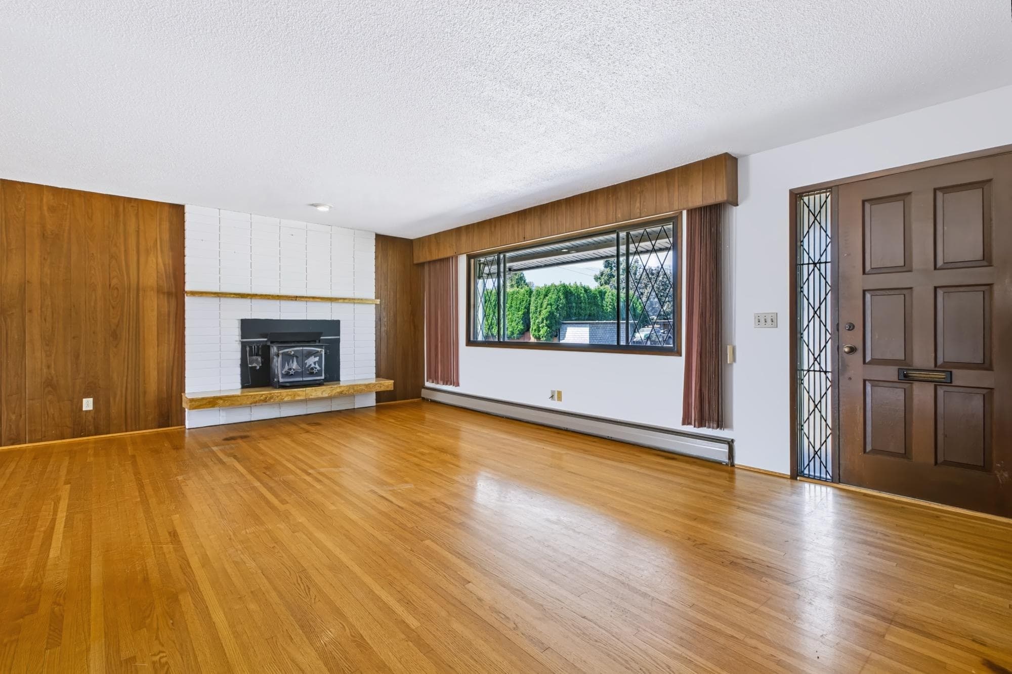 45596 Lewis Avenue, Chilliwack, V2P 3C6 — photo 3