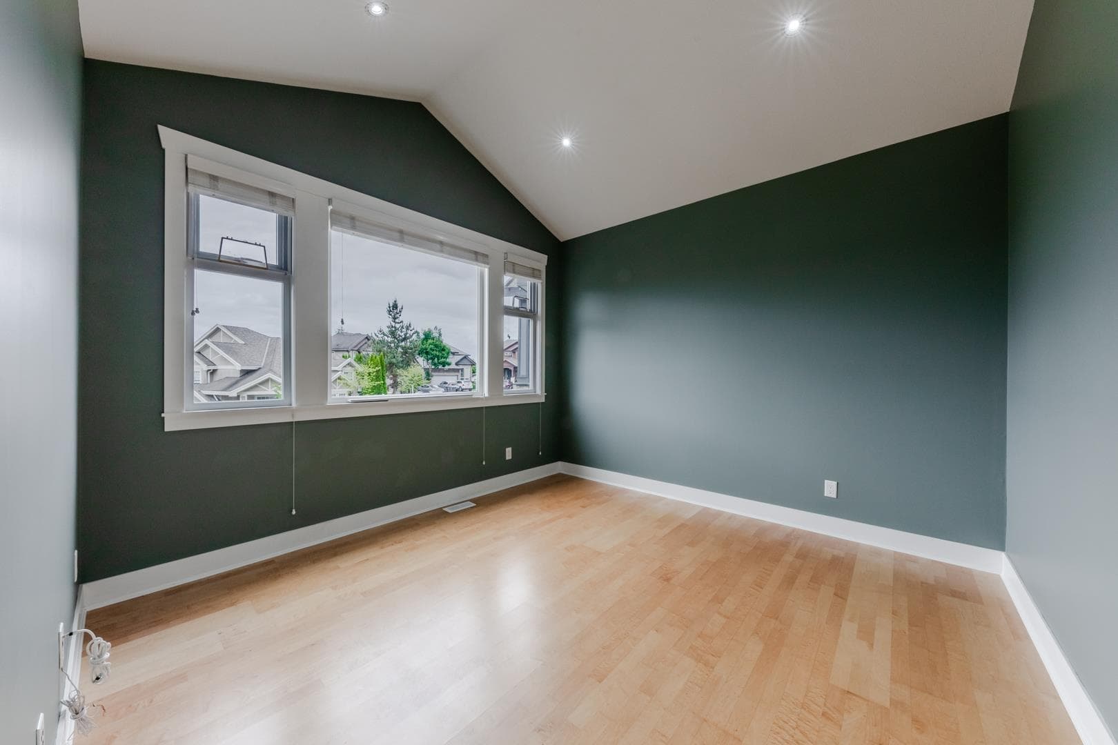 14650 61a Avenue, Surrey, V3S 6N4 — photo 5