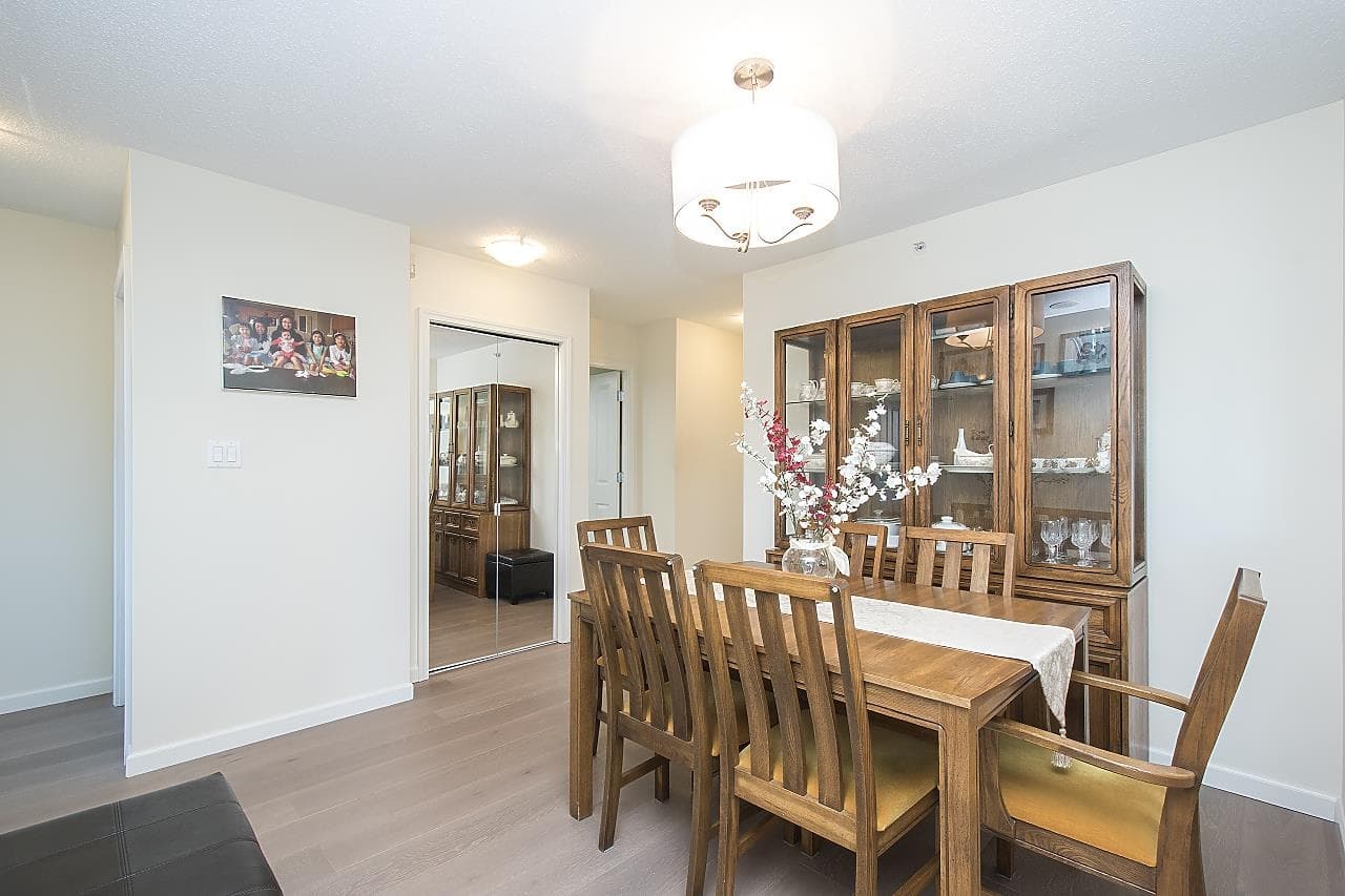 605 - 5848 Olive Avenue, Burnaby, V5H 4V6 — photo 4