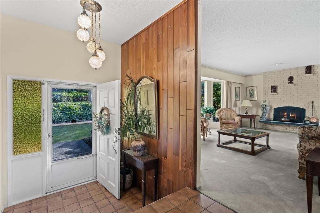 16881 31 Avenue, Surrey, V3S 0A6 — photo 4