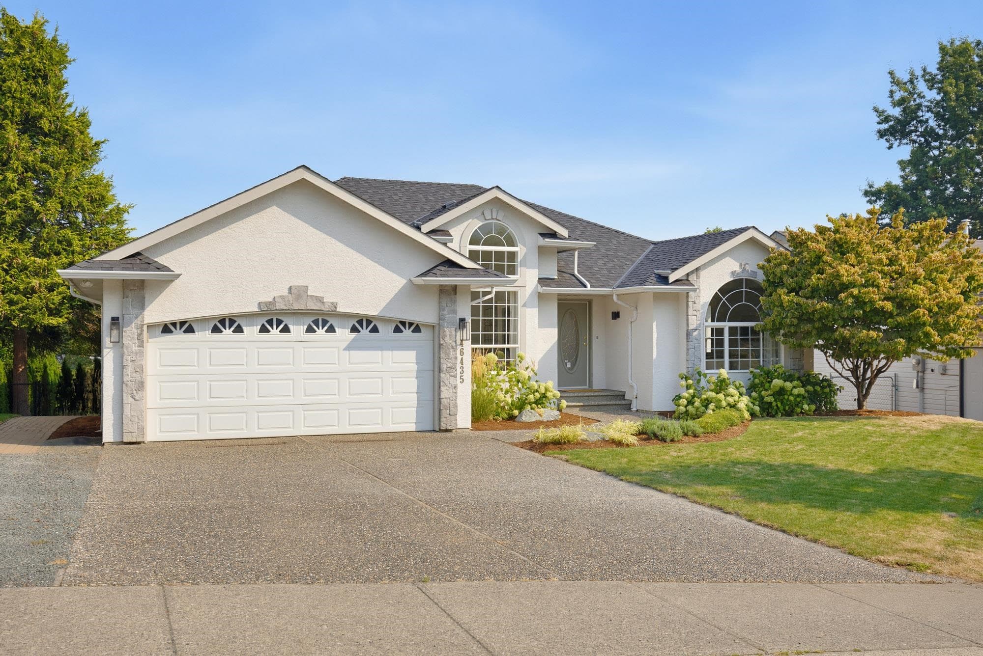 46435 Mullins Road, Chilliwack, V2R 3Y7 — photo 1