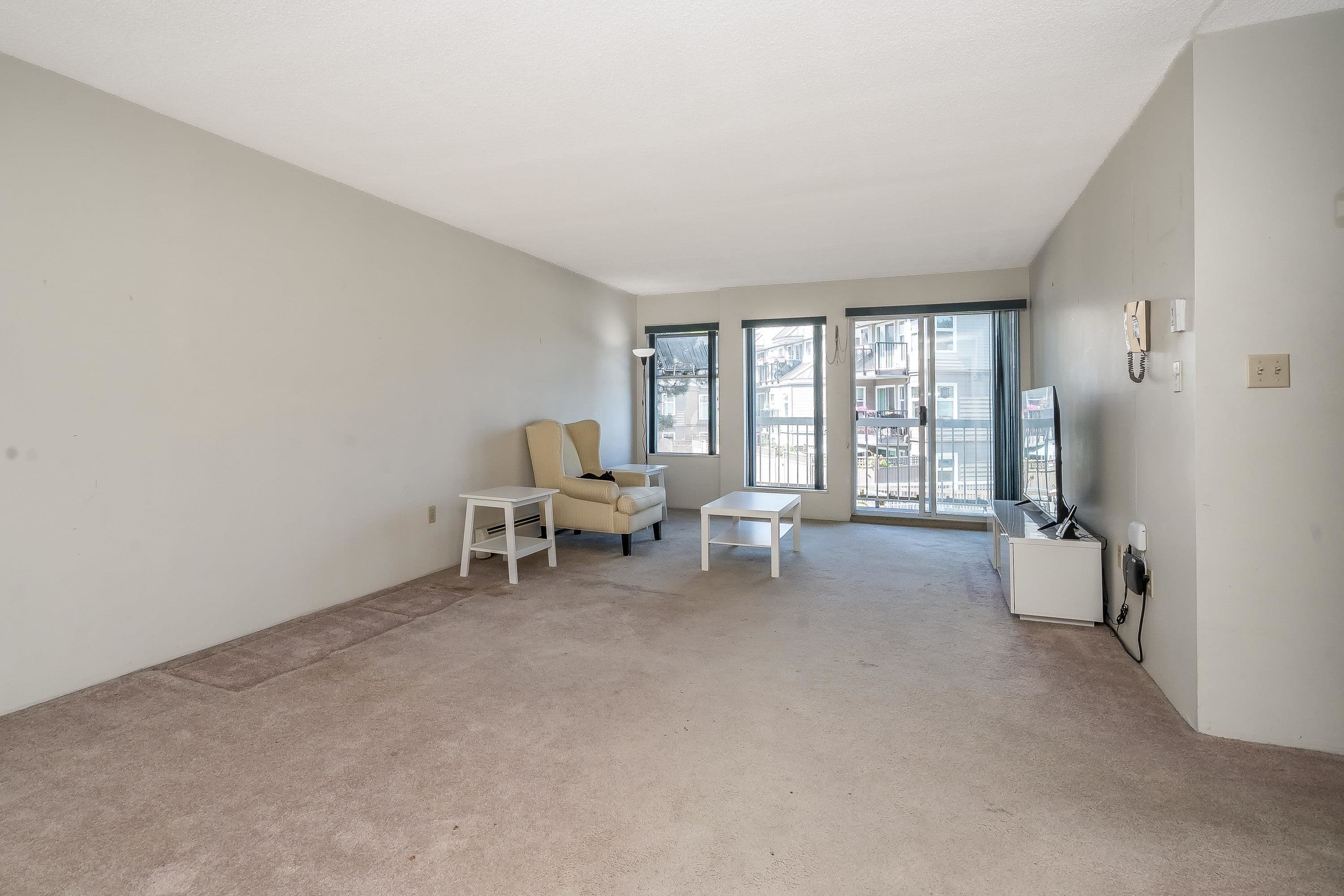 210 - 1860 E Southmere Crescent, Surrey, V4A 6Y7 — photo 4