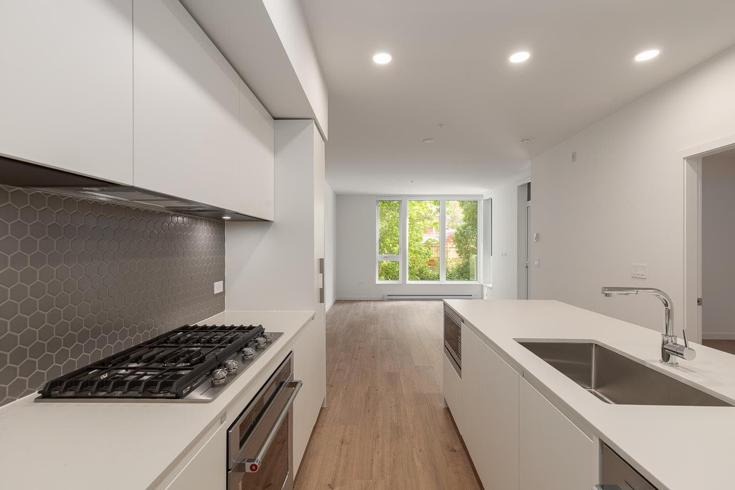 208 - 1500 Scott Crescent, Squamish, V8B 1G5 — photo 3
