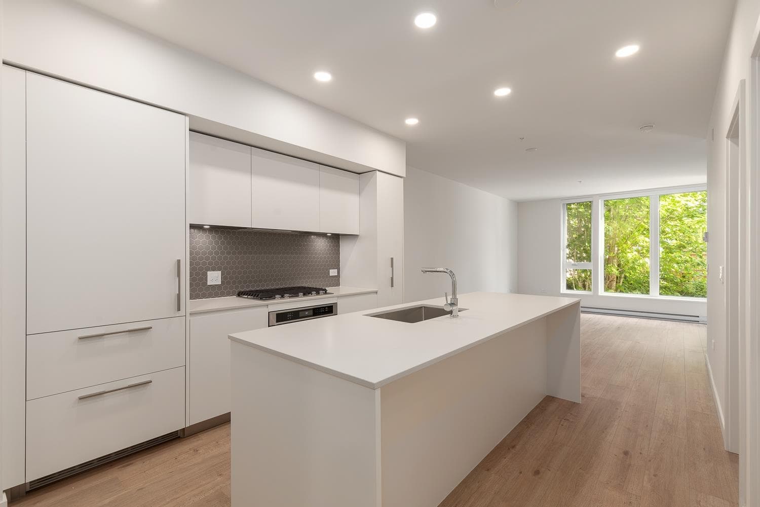 208 - 1500 Scott Crescent, Squamish, V8B 1G5 — photo 4