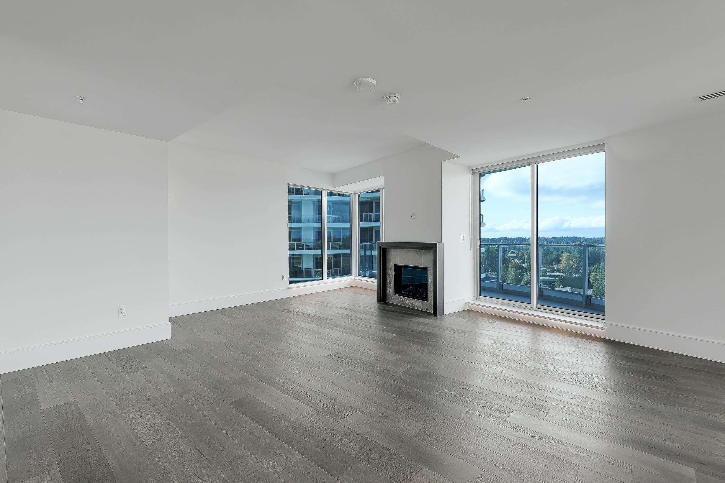 1401 - 1501 Foster Street, White Rock, V4B 0C3 — photo 2