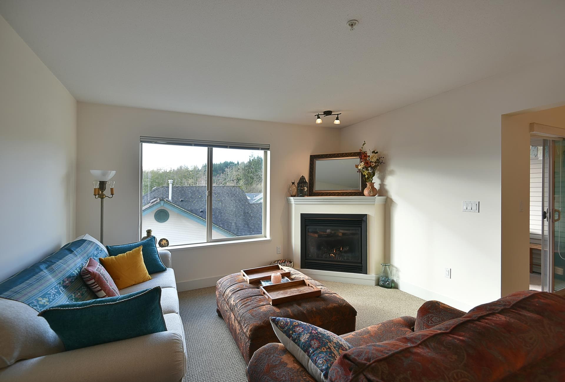 303 - 5711 Ebbtide Street, Sechelt, V7Z 0J5 — photo 3