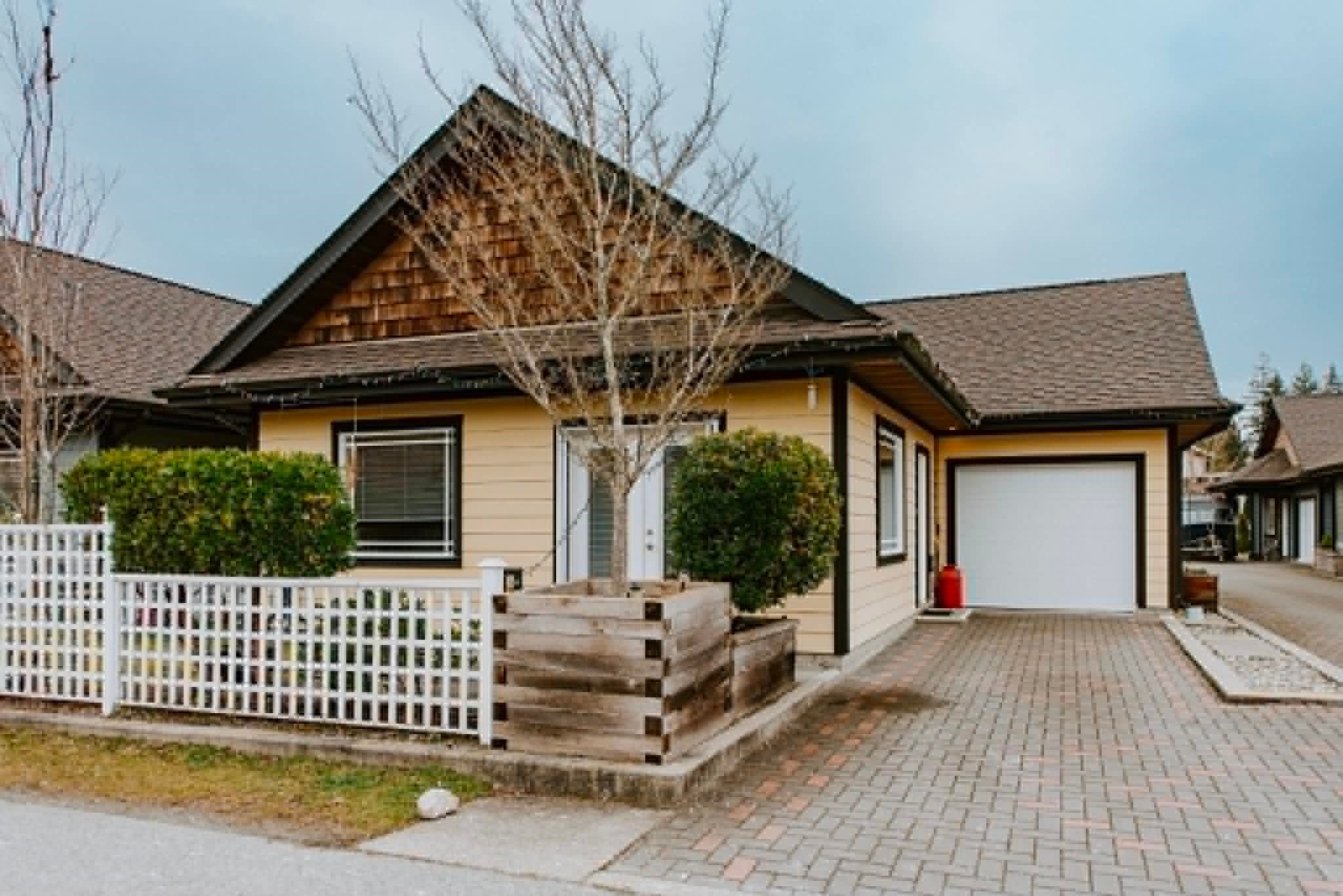 766 Gerussi Lane, Gibsons, V0N 1V7 — photo 1