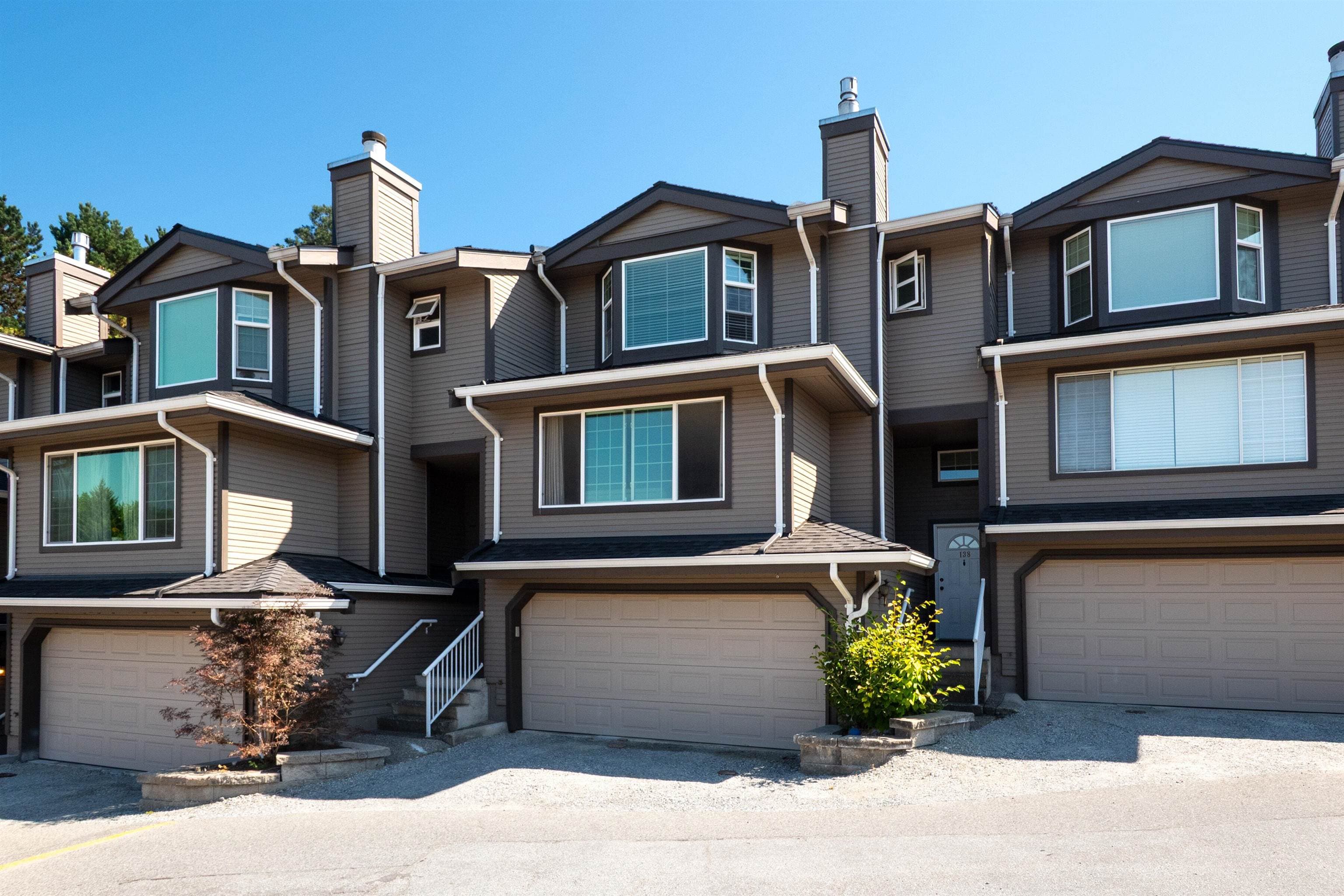 138 - 1140 Castle Crescent, Port Coquitlam, V3C 5R1 — photo 1