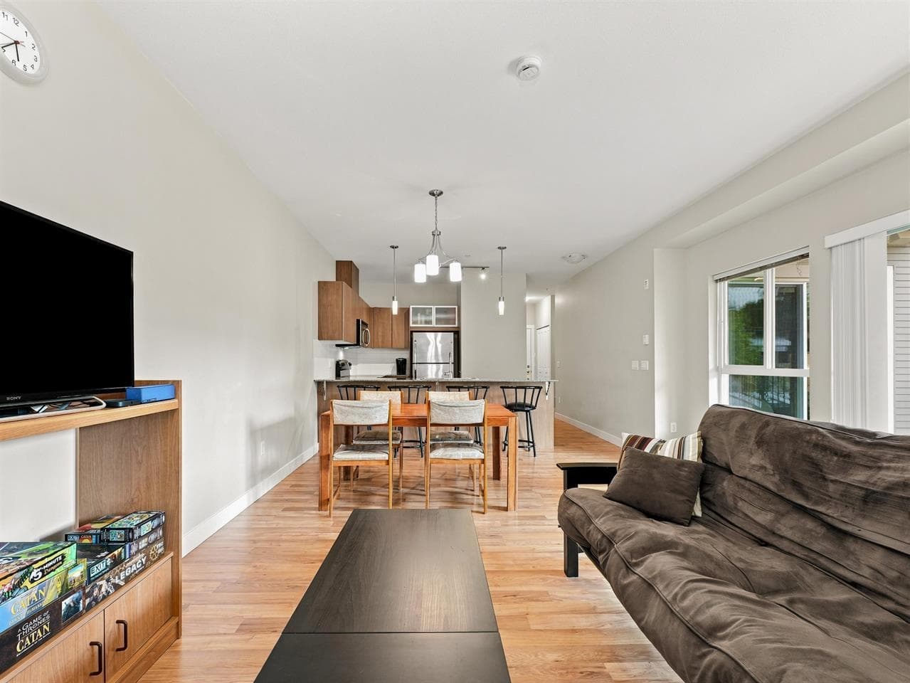 224 - 9655 King George Boulevard, Surrey, V3T 0C7 — photo 2