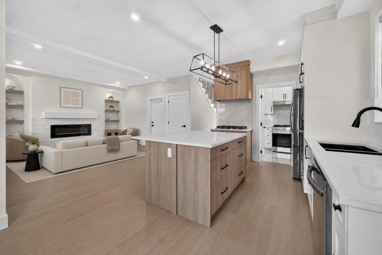 11397 85a Avenue, Delta, V4C 2V4 — photo 5