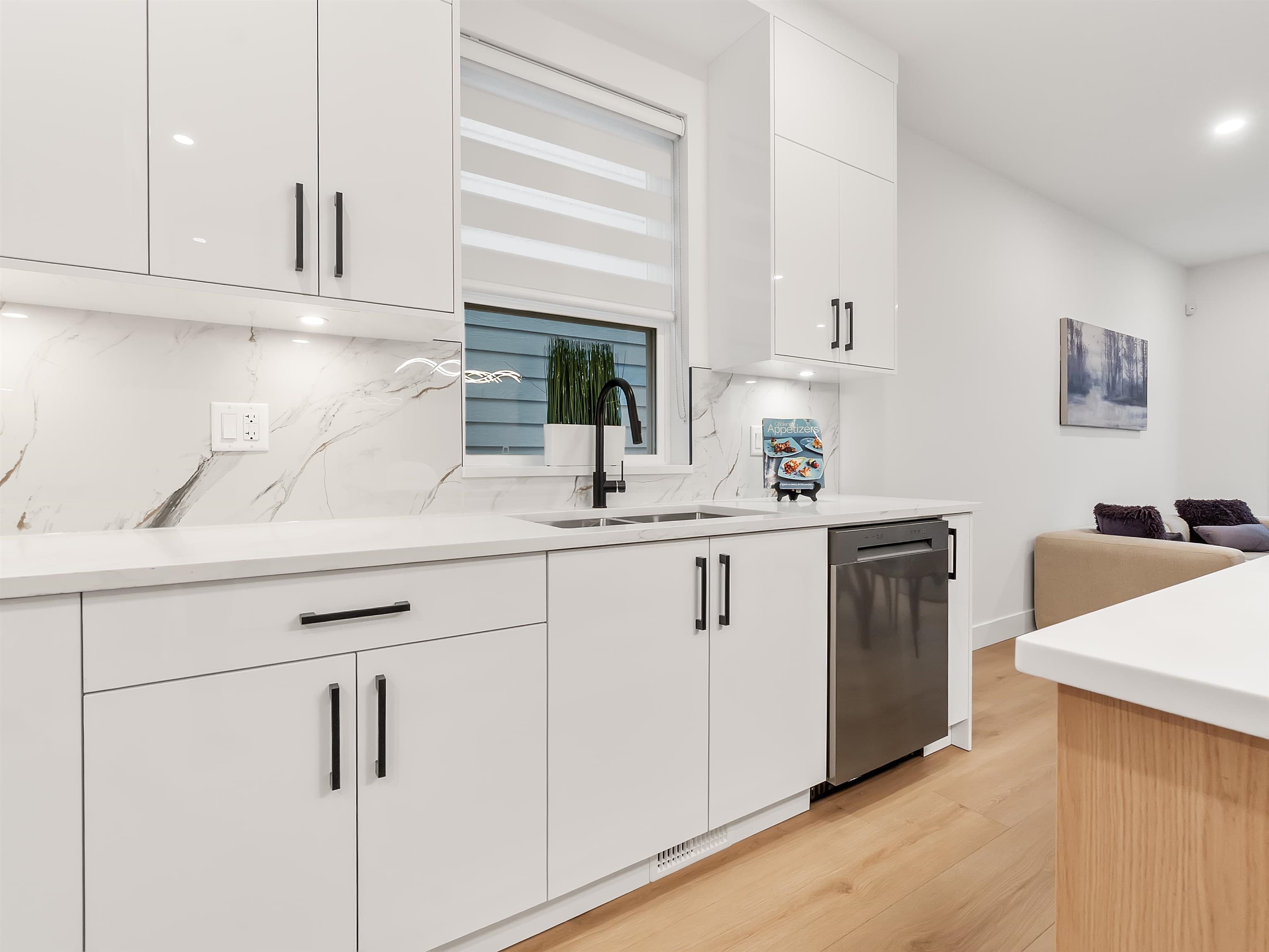 102 - 16693 16 Avenue, Surrey, V3S 9X7 — photo 4