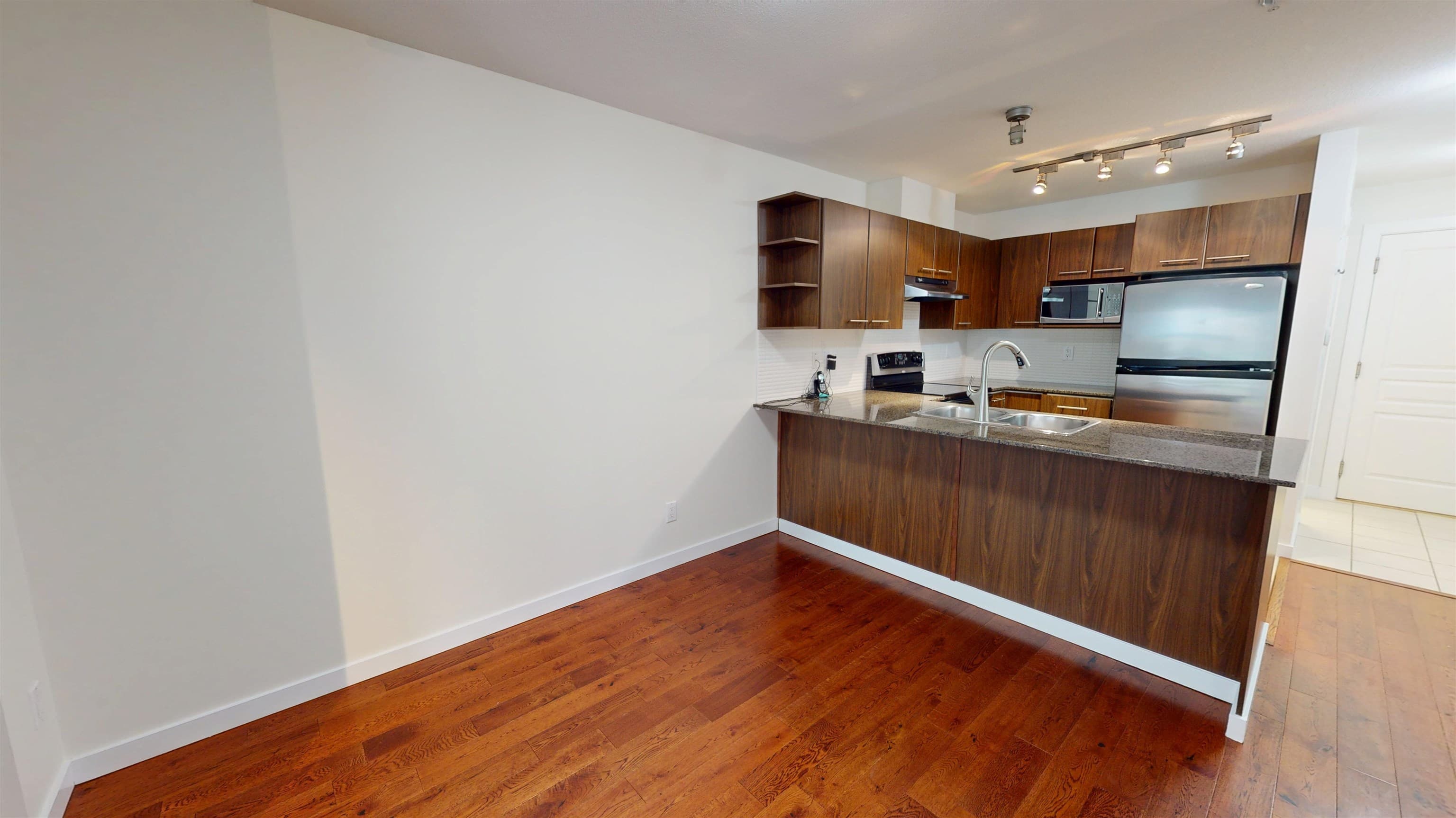 106 - 4788 Brentwood Drive, Burnaby, V5C 0C5 — photo 5