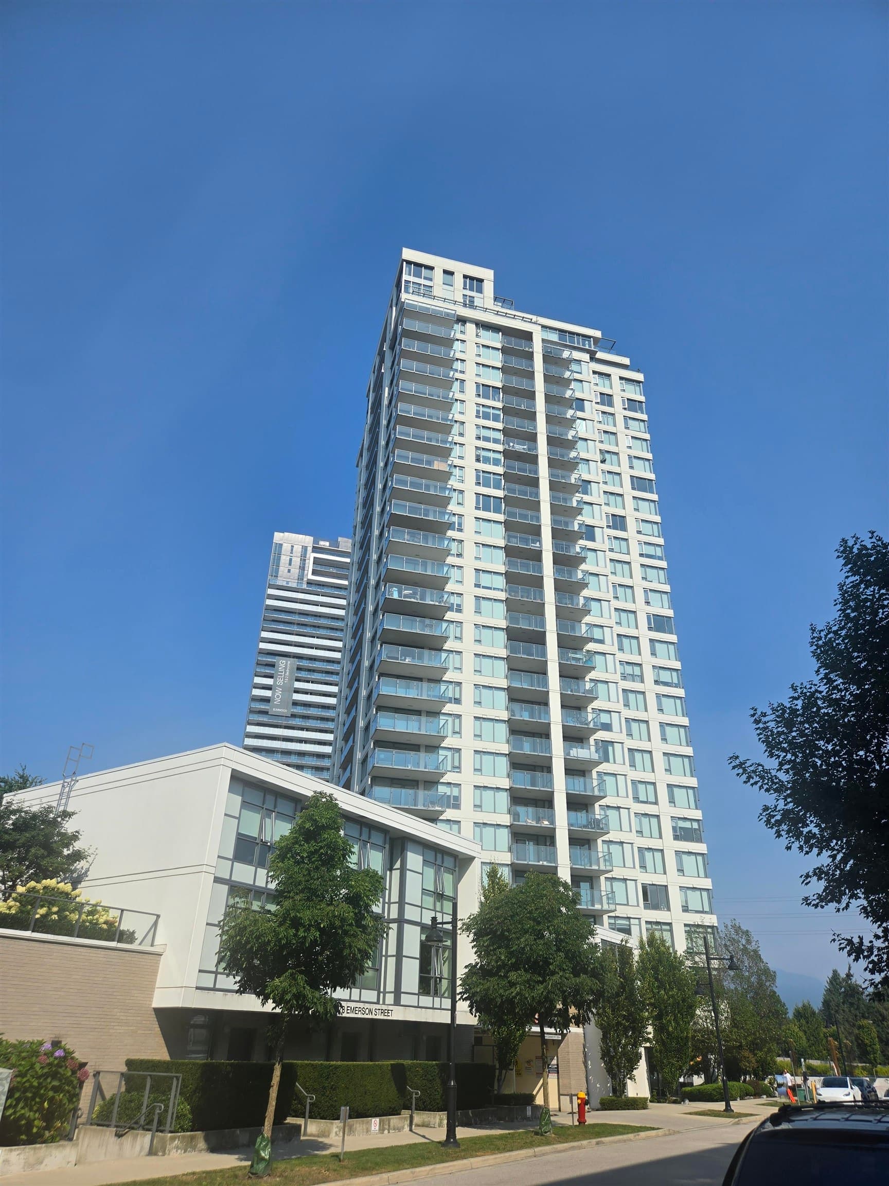 1407 - 602 Como Lake Avenue, Coquitlam